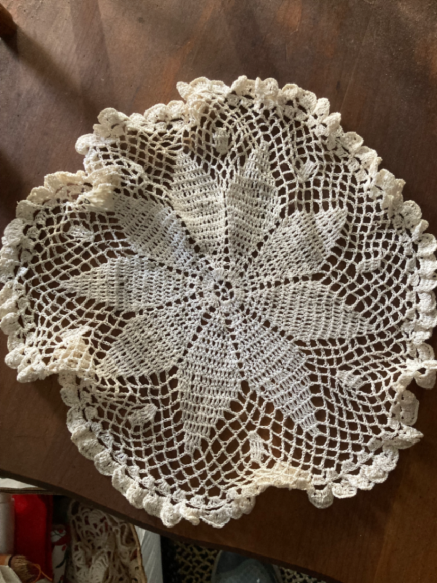 Assorted vintage textiles and crocheted items - image 12 of 12