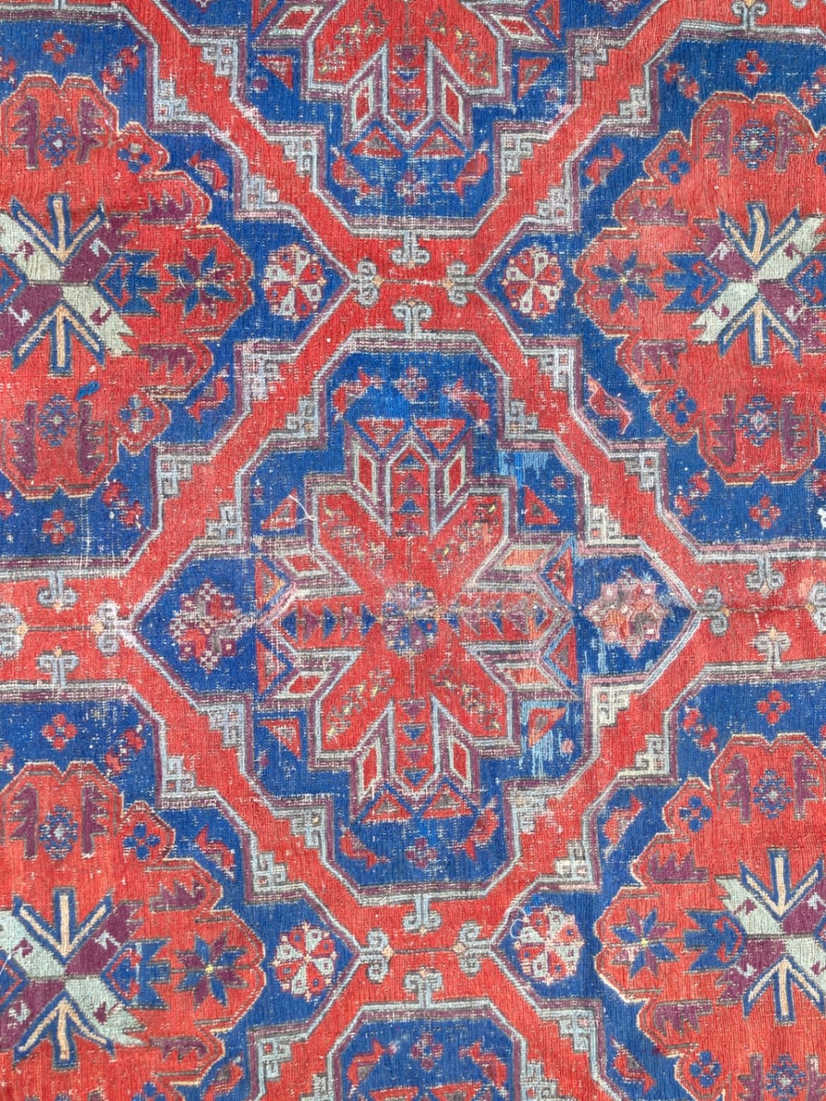Persian-style geometric area rug - image 2 of 6