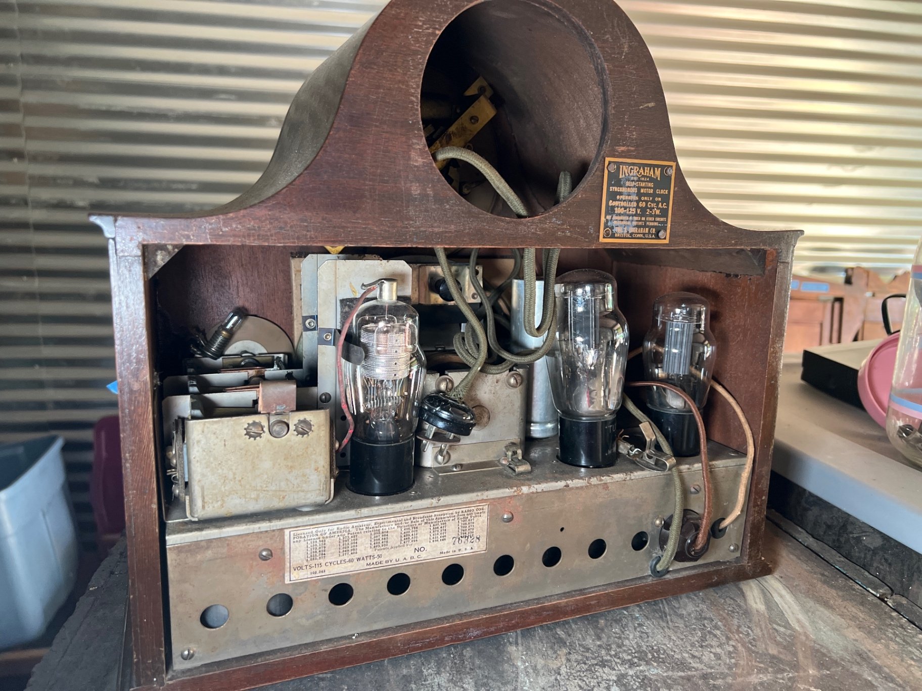 Antique Ingraham Mantel Clock with Synchronous Motor - image 4 of 5