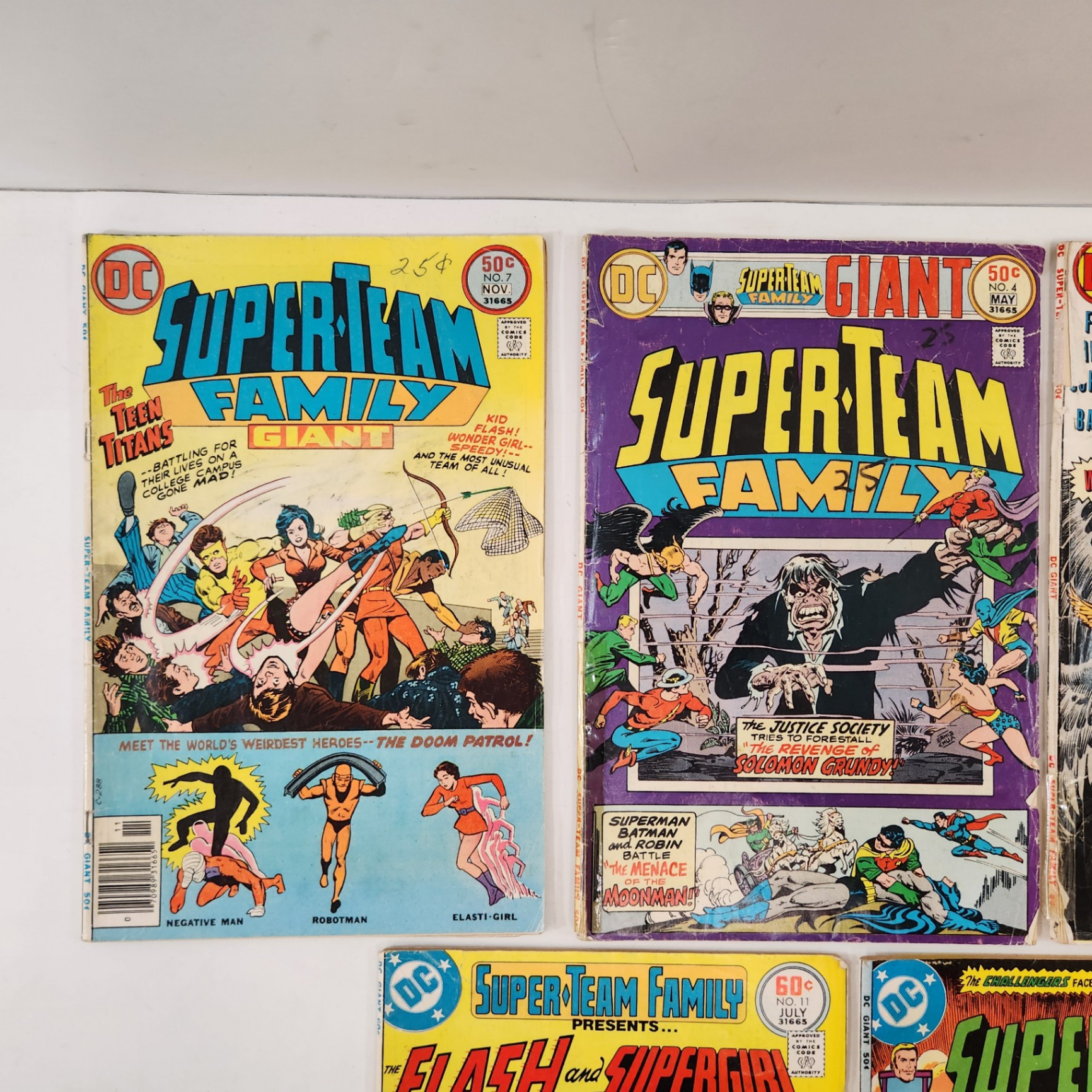 Super Team Family 2-4,7,8,10,11 - image 3 of 6