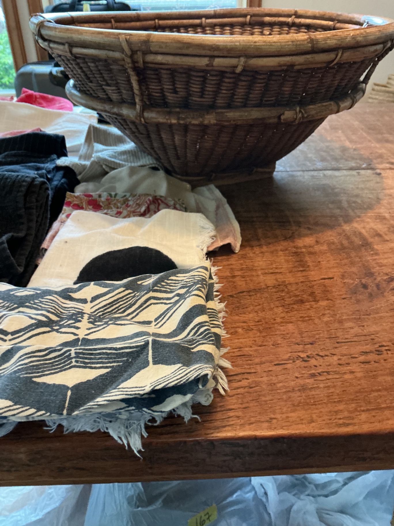 Ethnic fabric napkins and basket - image 5 of 6