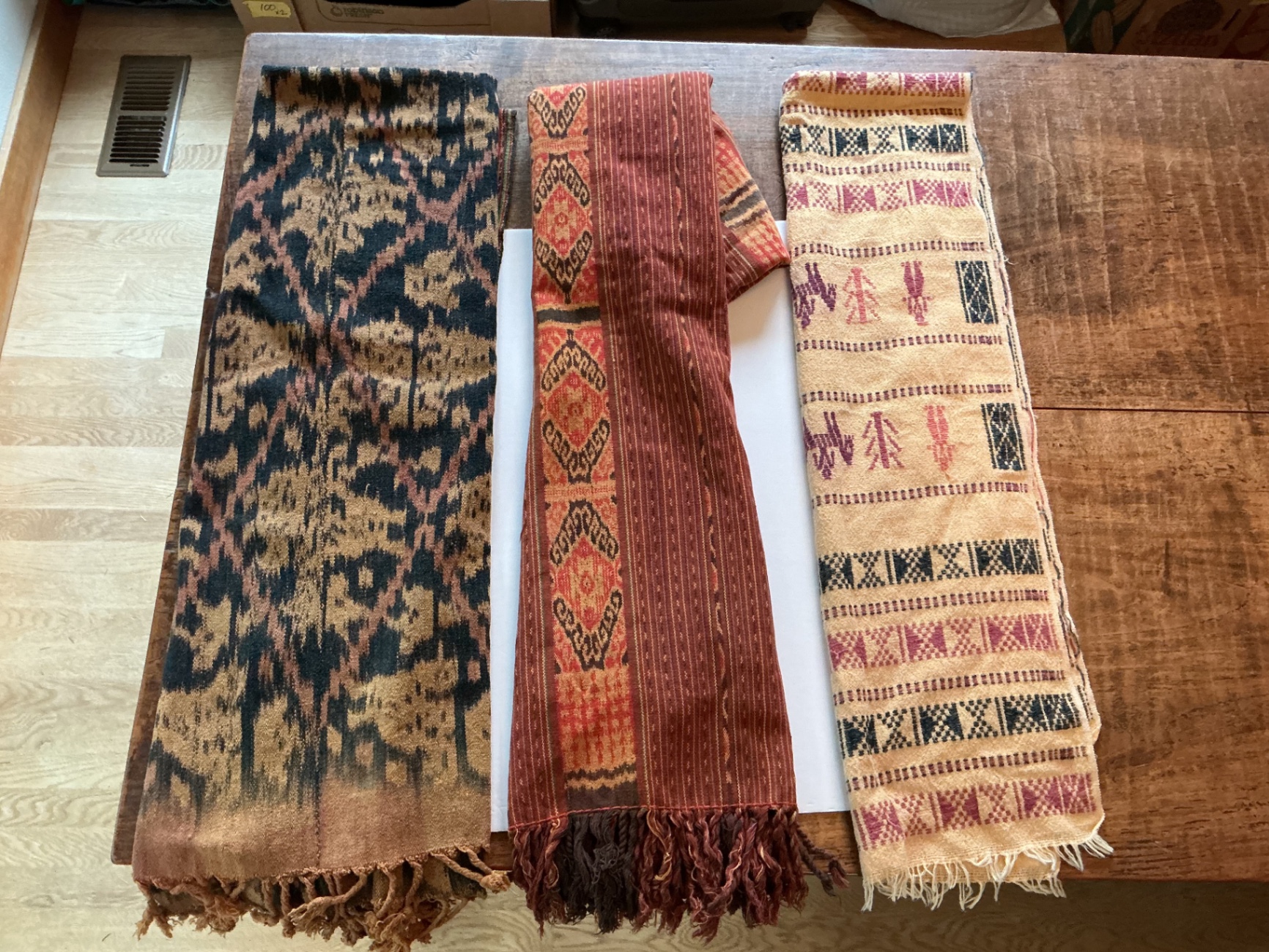 Ethnic textiles - image 2 of 5