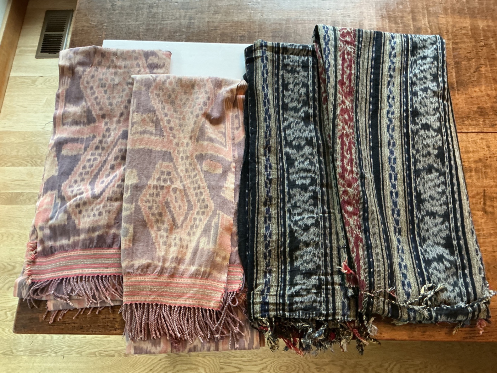 Ethnic textiles - image 2 of 4