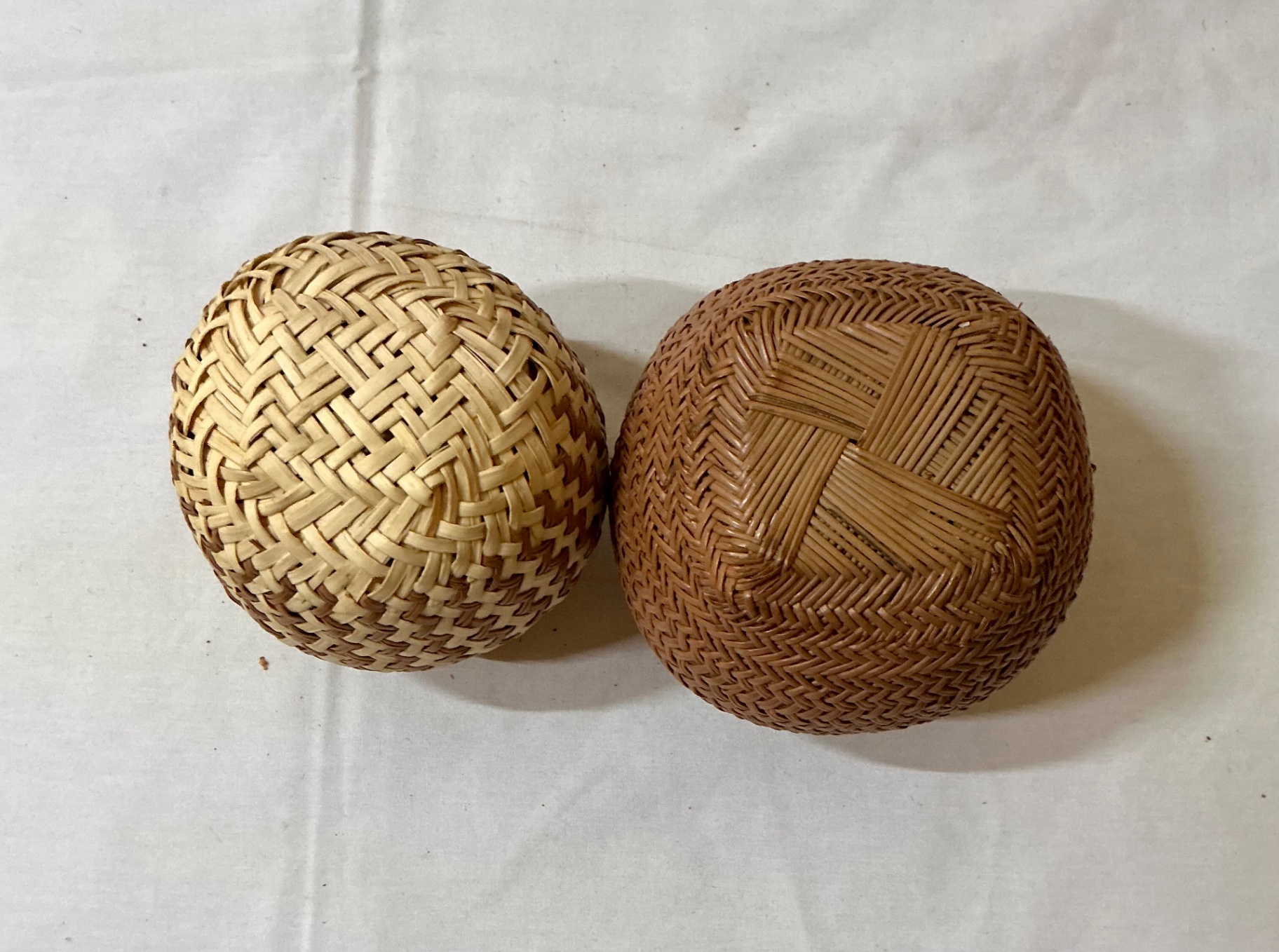 Ceramic Folk Art assortment - image 12 of 12