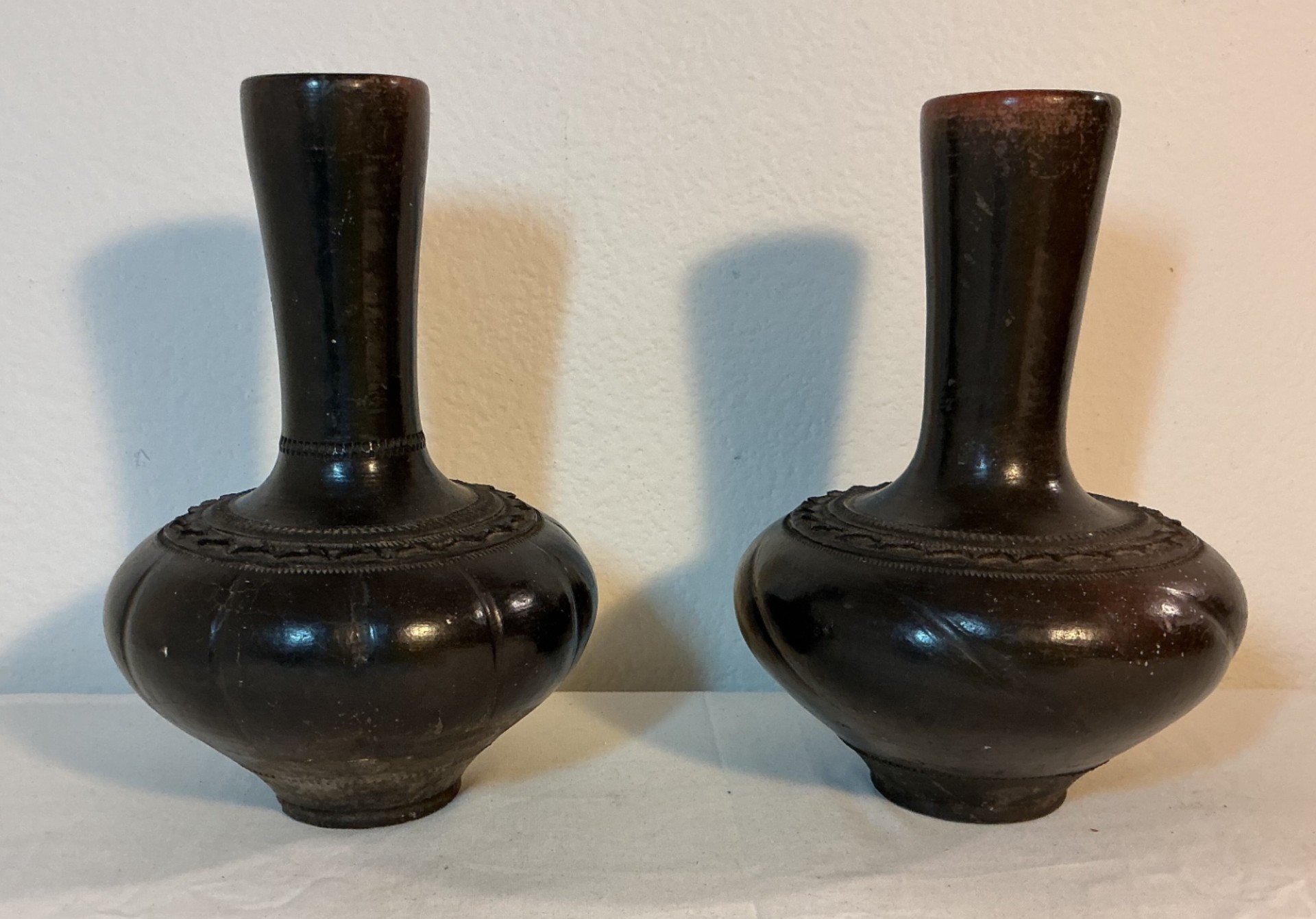 3 Vintage Ceramic vessels - image 2 of 7