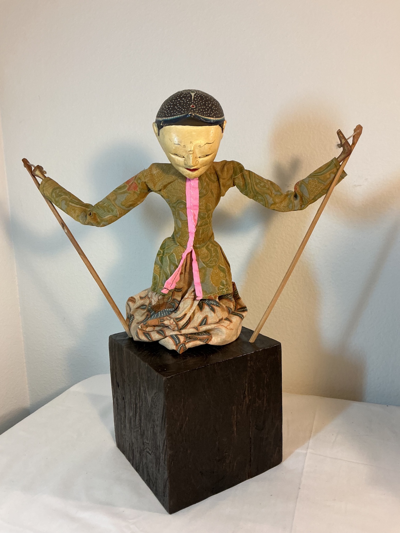 Balinese Wooden Puppets #4 - image 3 of 9