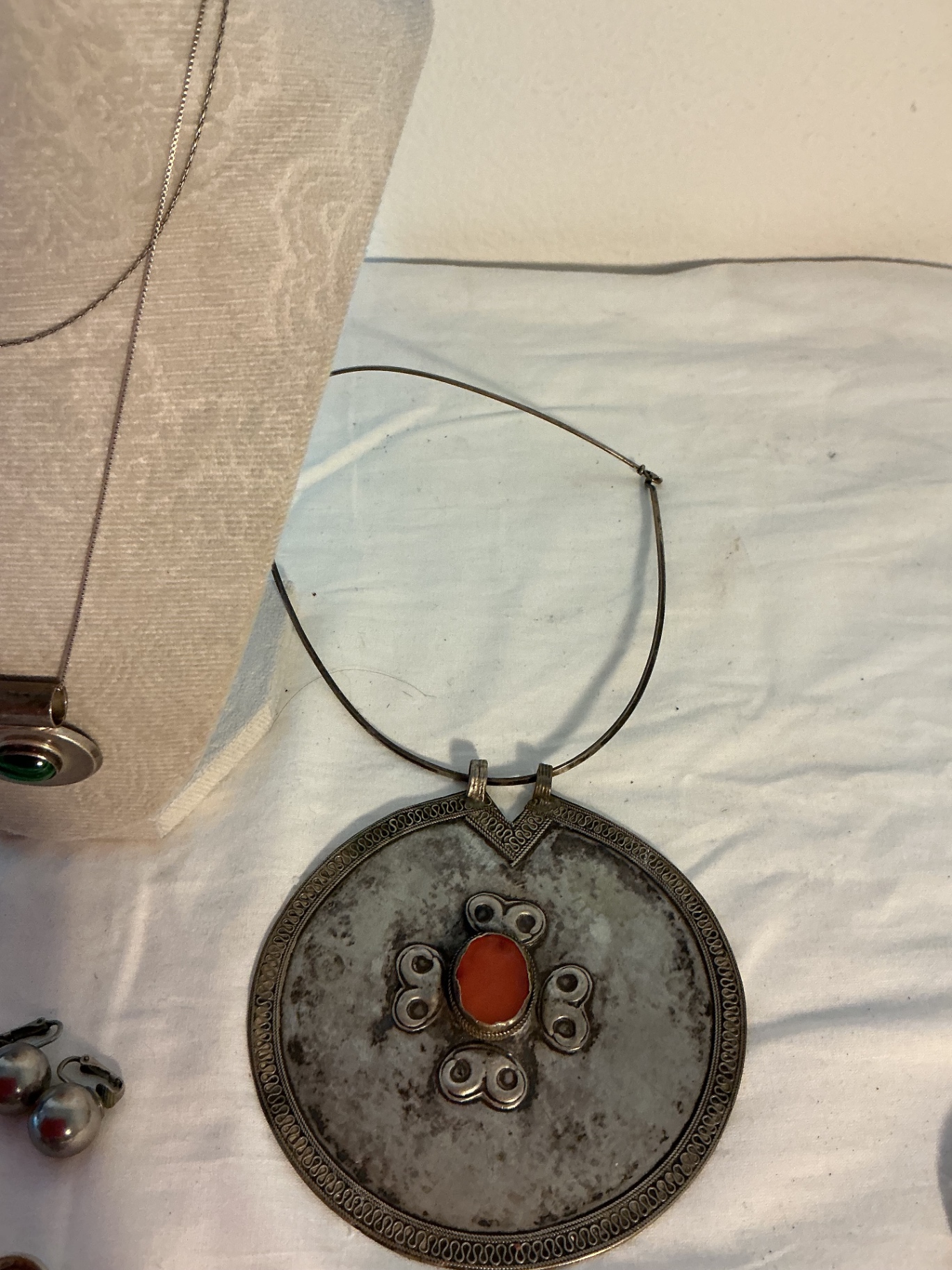 Jewelry assortment - image 5 of 11