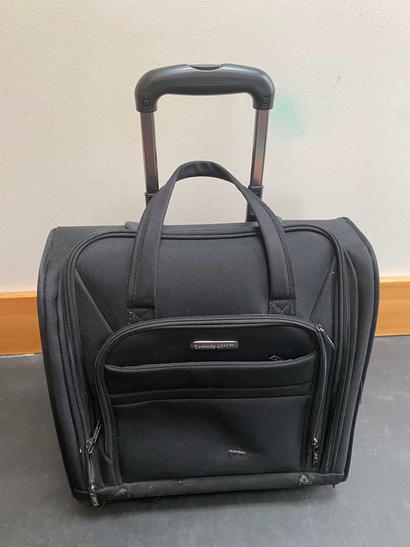 Hard and Soft Luggage - image 6 of 6