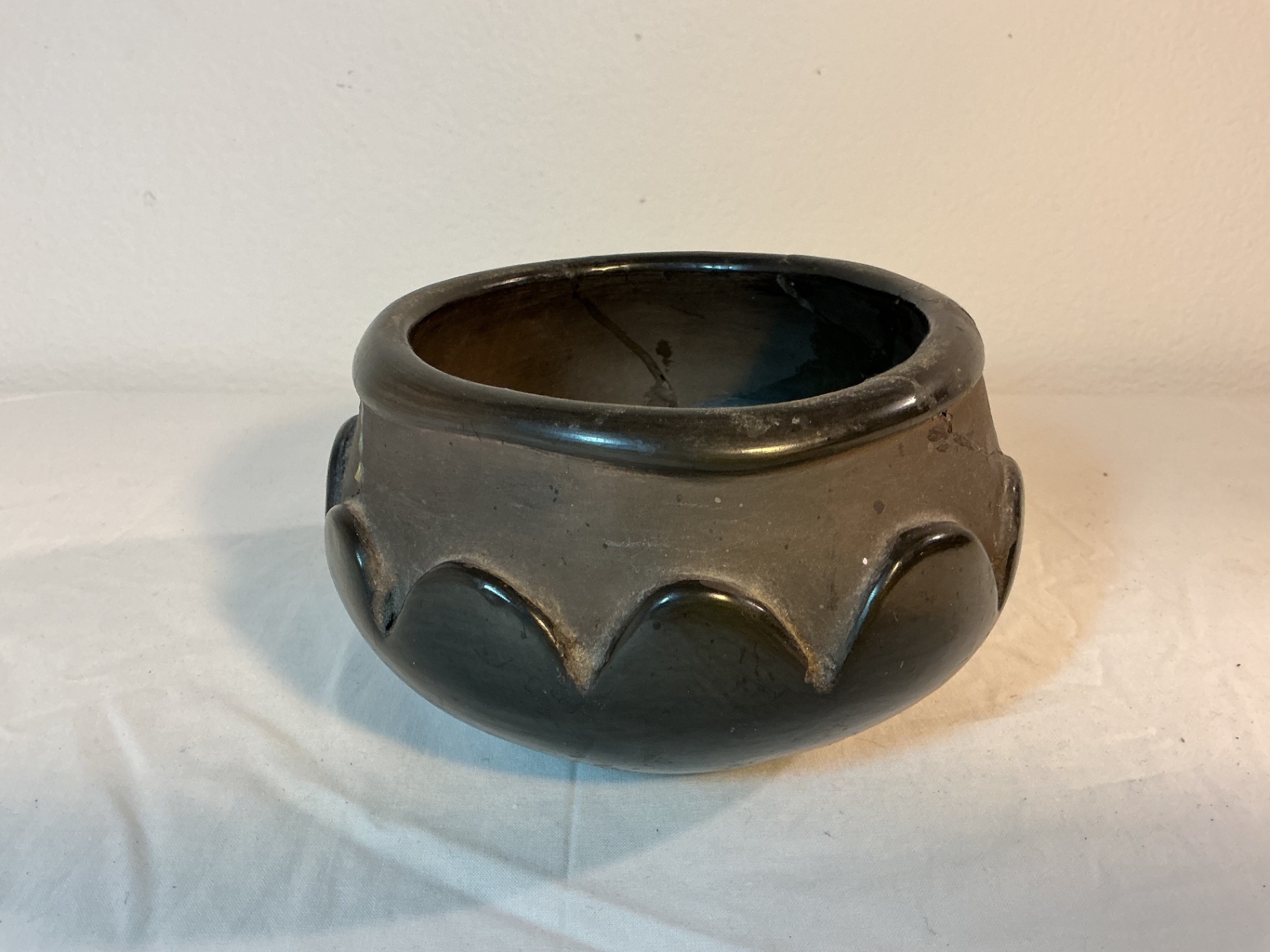 3 Vintage Ceramic vessels - image 4 of 7