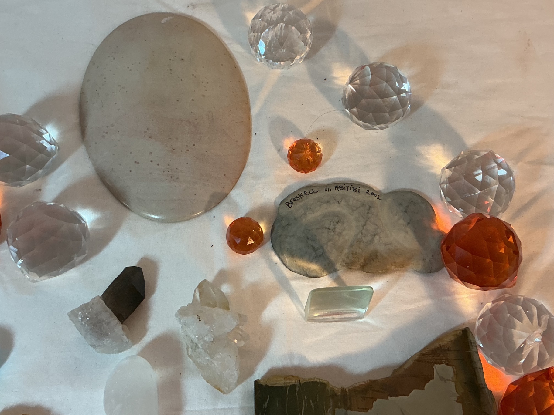 Crystals and rocks - image 3 of 4