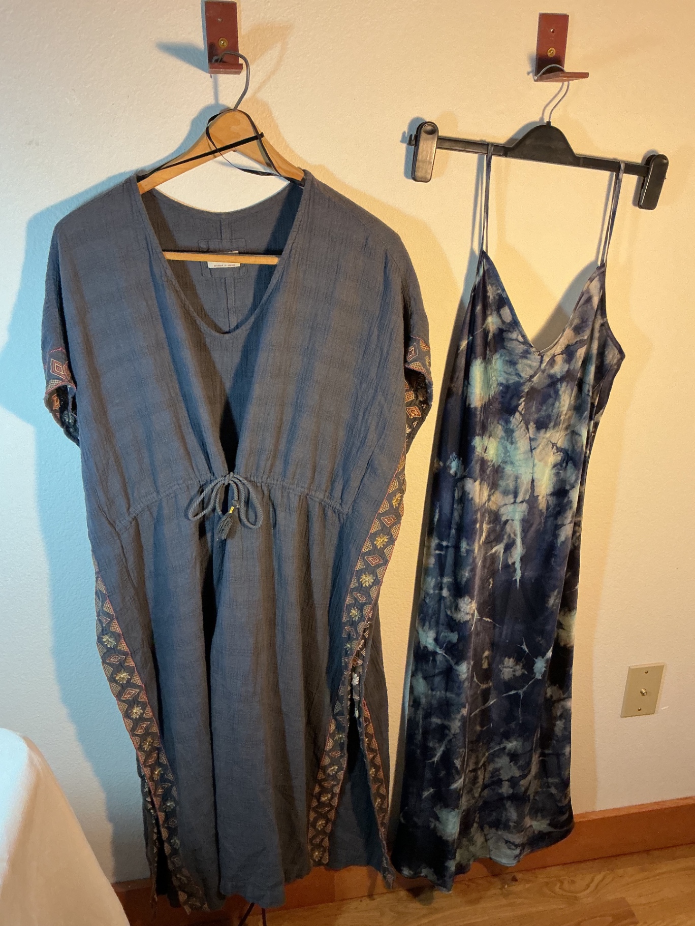 More Women's separates - image 7 of 9