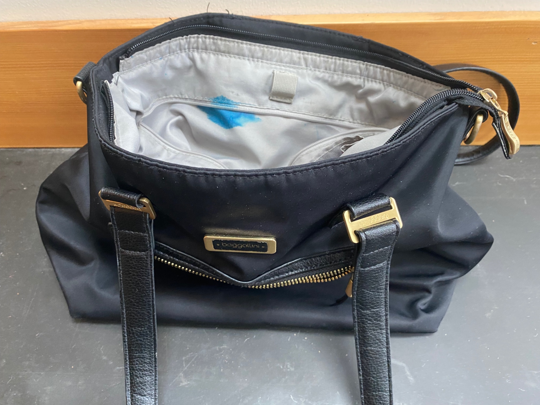 Bags and Purses - image 7 of 10