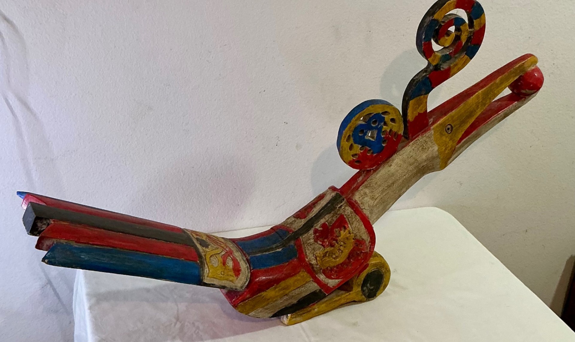 Hand carved and Painted Borneo Hornbill Statue - image 1 of 4