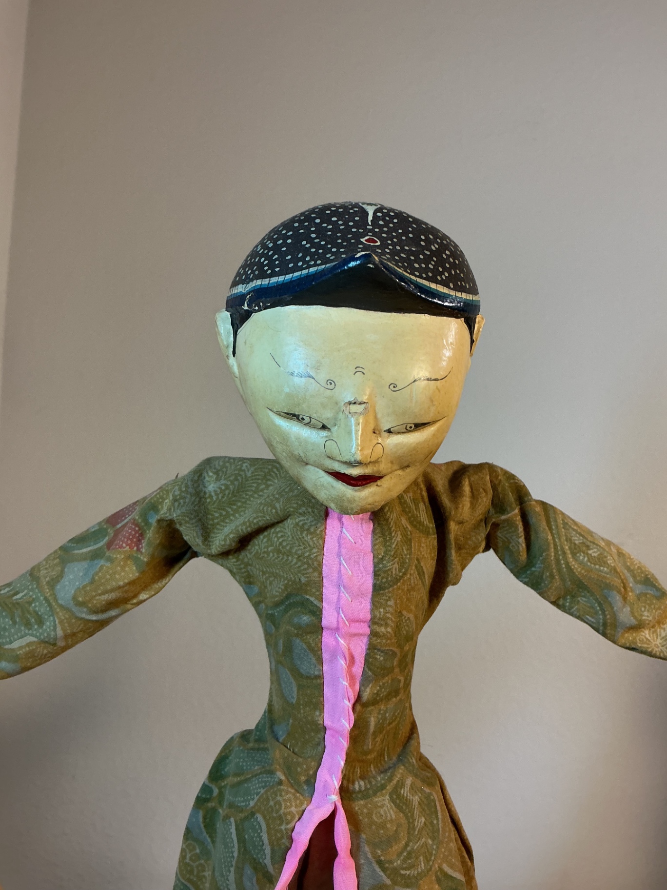 Balinese Wooden Puppets #4 - image 5 of 9
