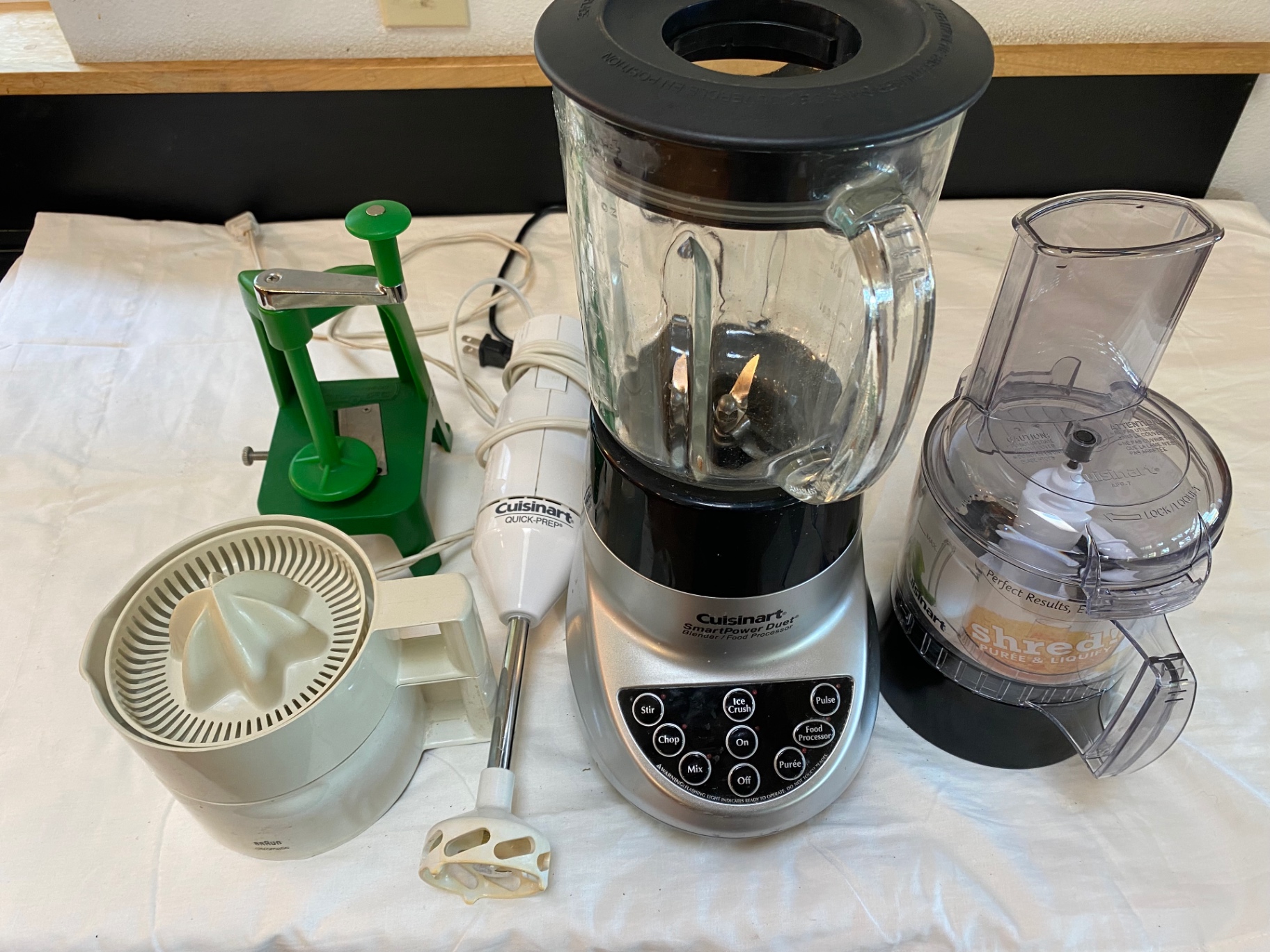 Small Kitchen Appliances - image 1 of 9