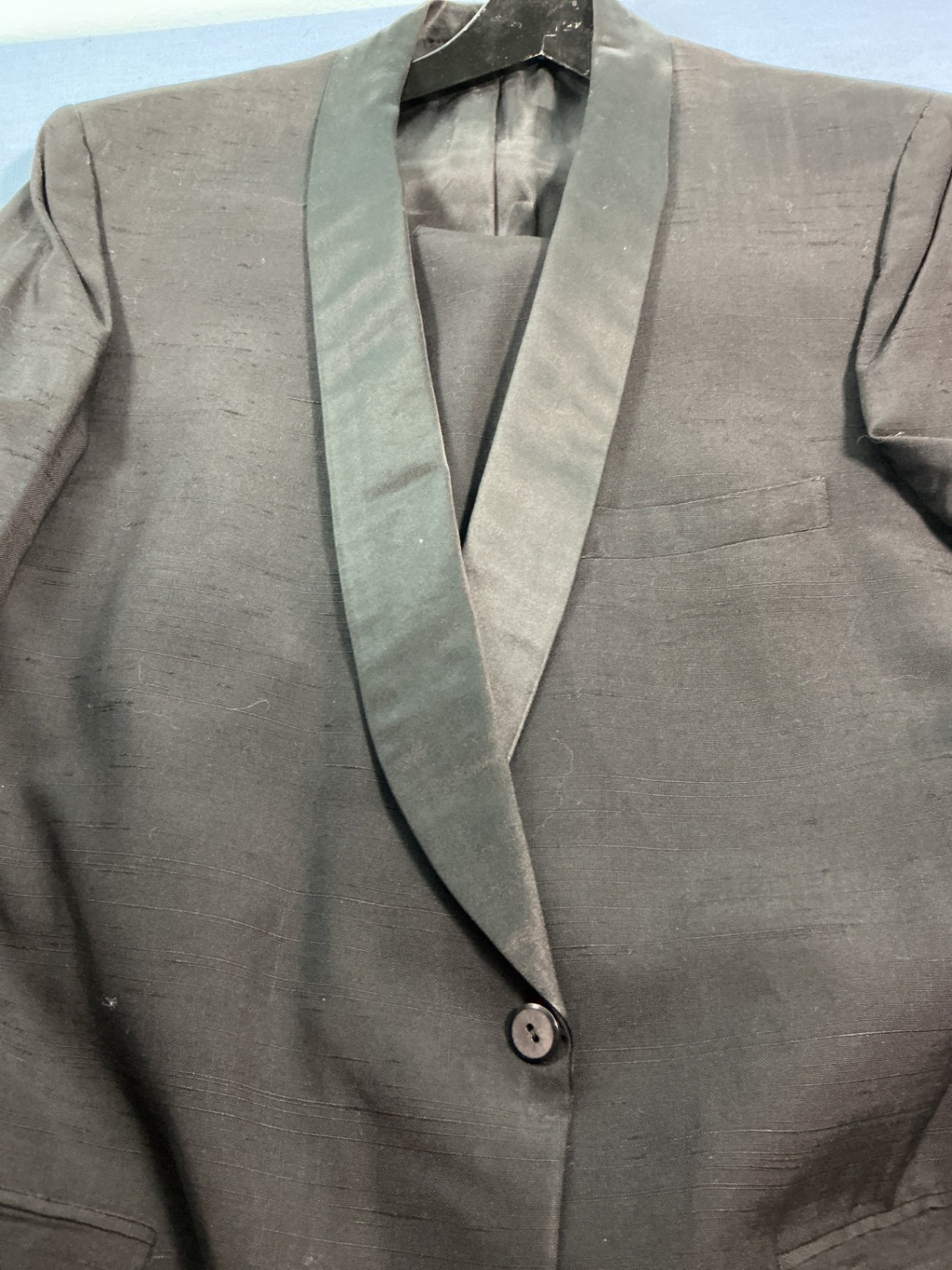 Vintage Men’s Tux, satin smoking jacket - image 4 of 7