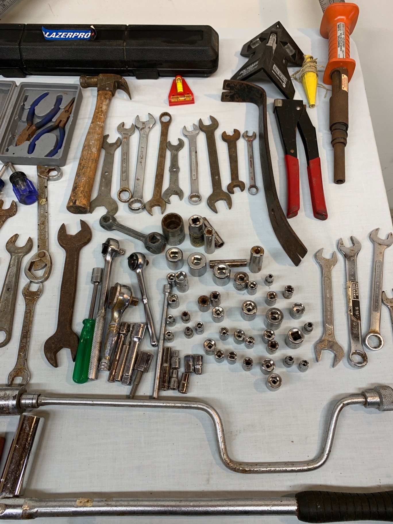 Hand Tools - image 3 of 5