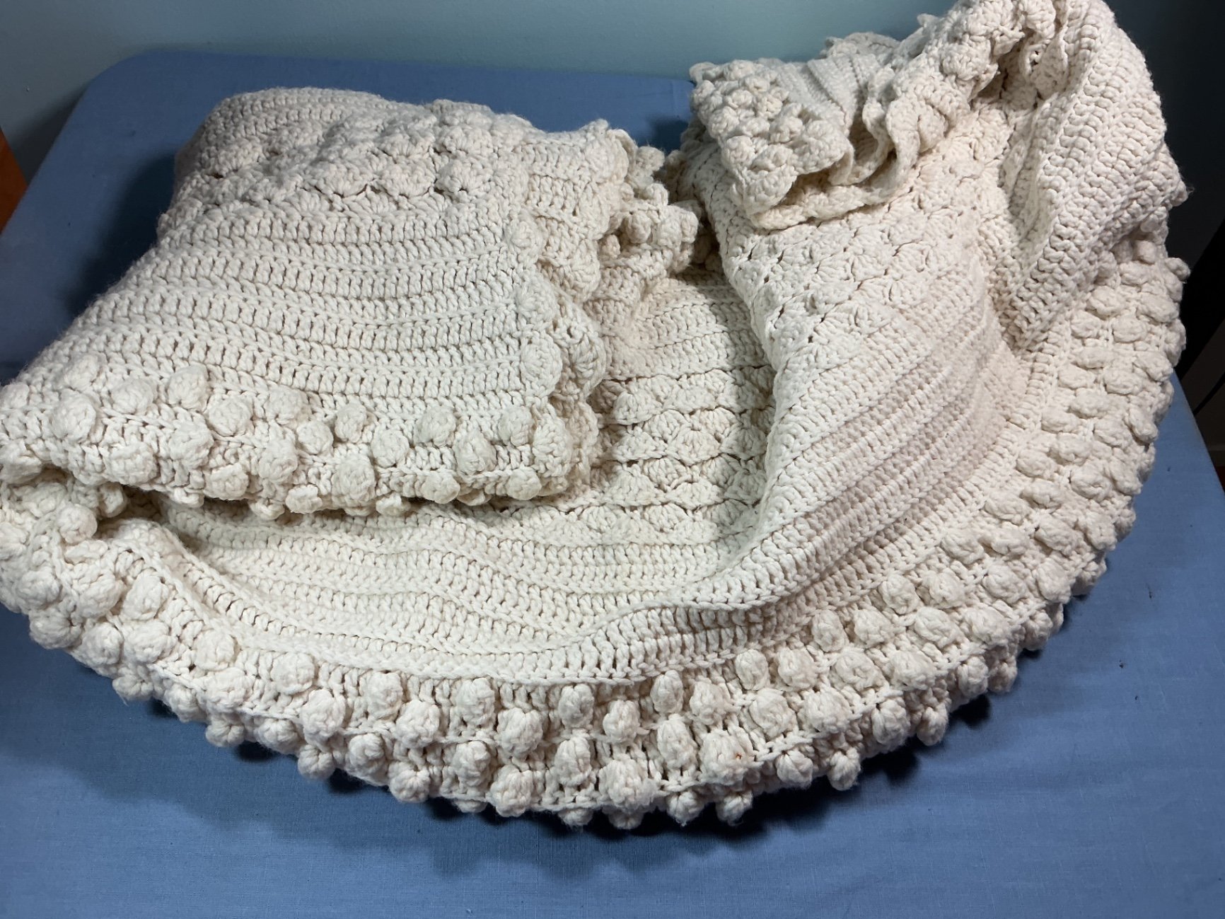 Vintage crocheted items - image 3 of 3