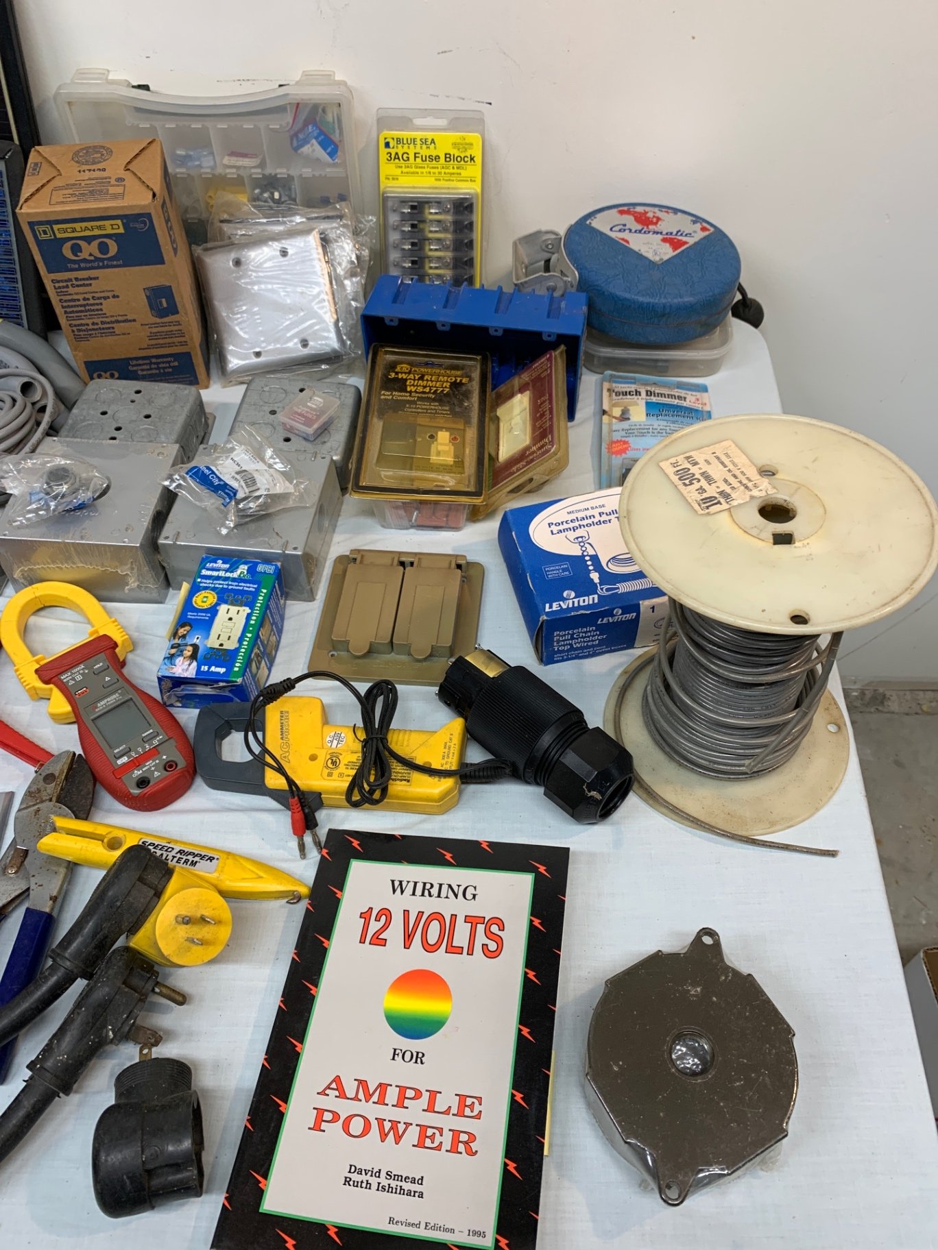 Electrical Items - image 6 of 7