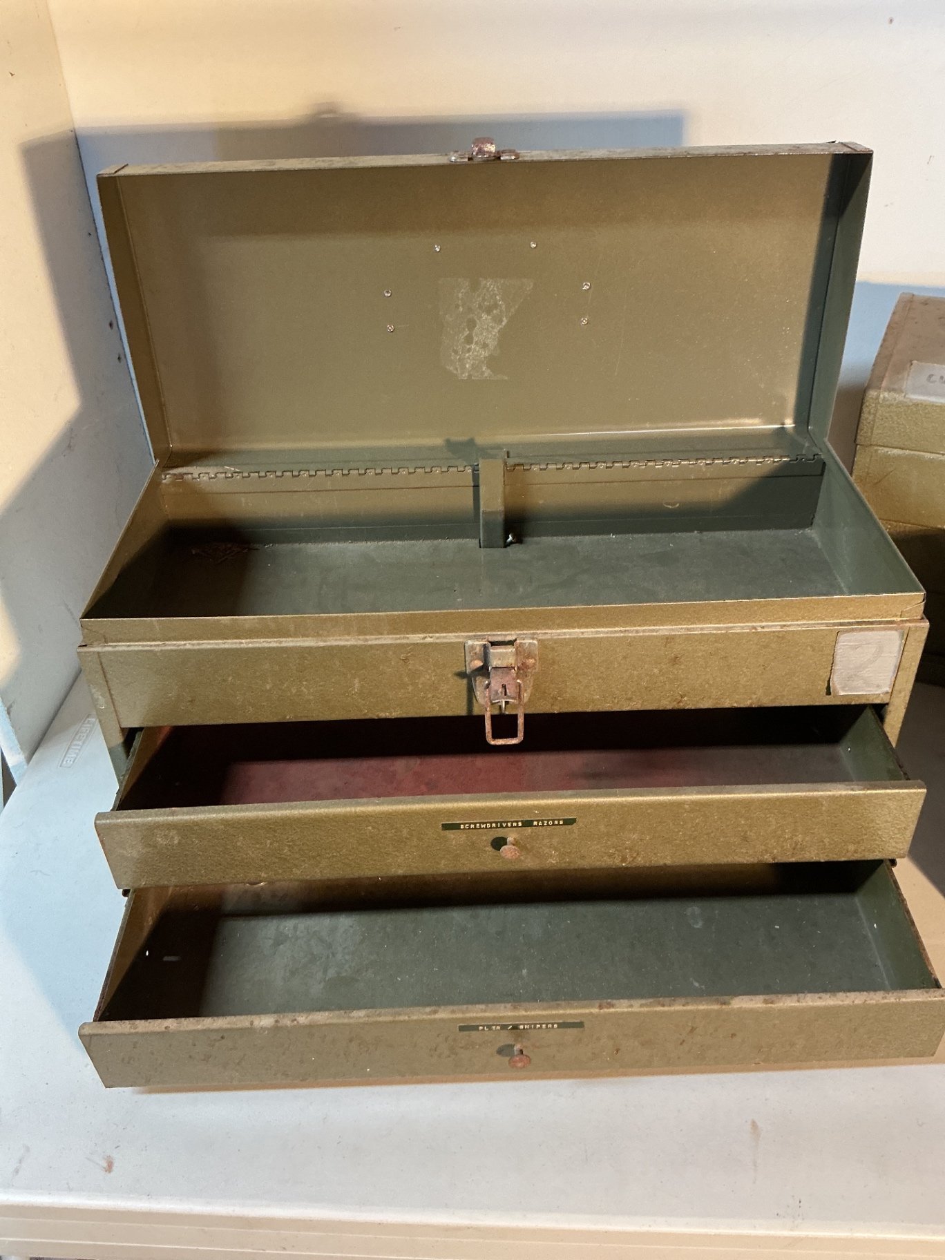 Metal tool boxes and chests (DeWALT and Park) - image 5 of 7