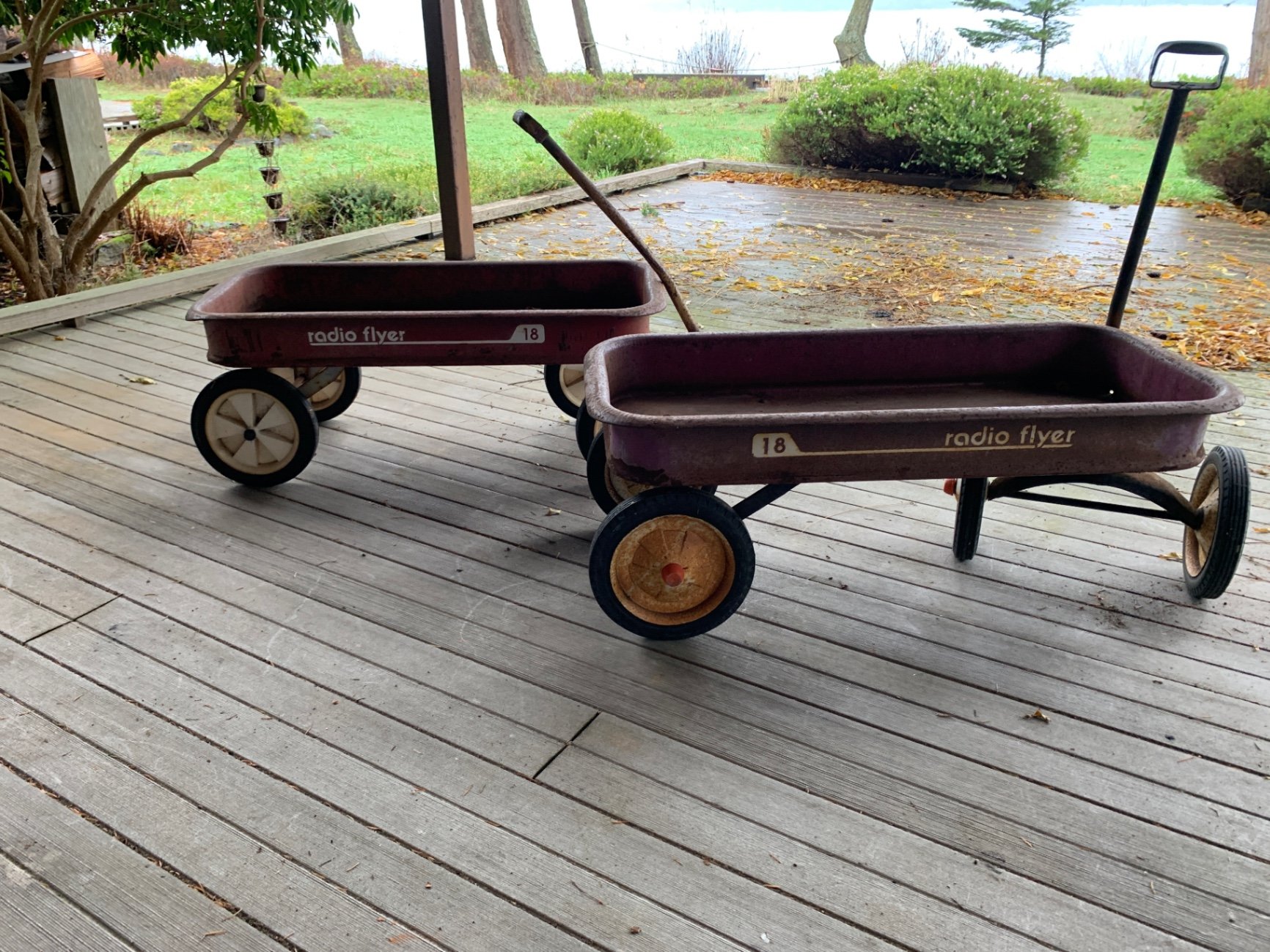 Vintage Radio Flyer Wagons - image 3 of 4