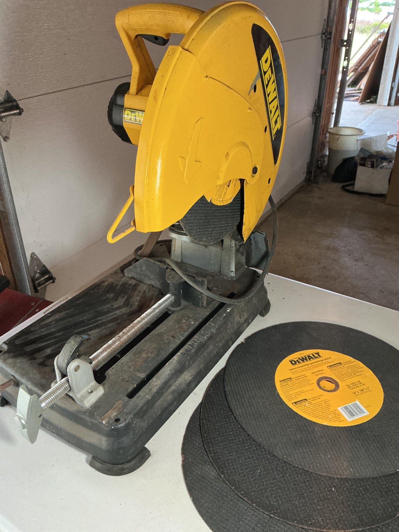 DeWalt 14” chopsaw - image 1 of 5