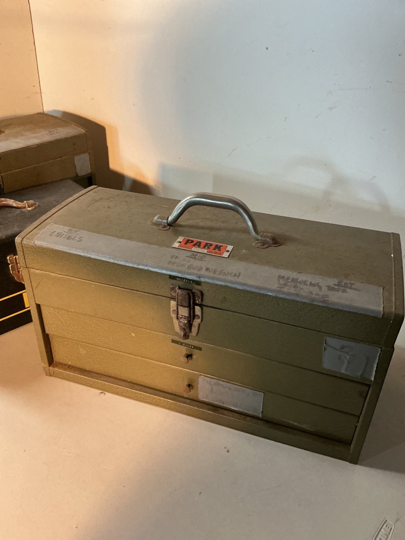 Metal tool boxes and chests (DeWALT and Park) - image 6 of 7
