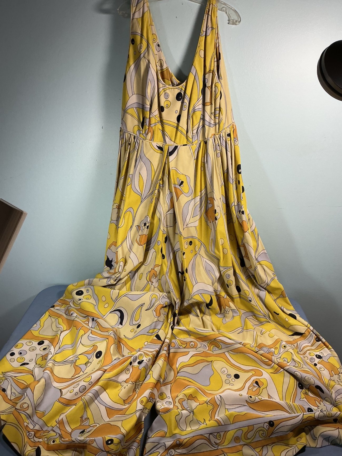 Vintage Women’s Clothing - image 1 of 8