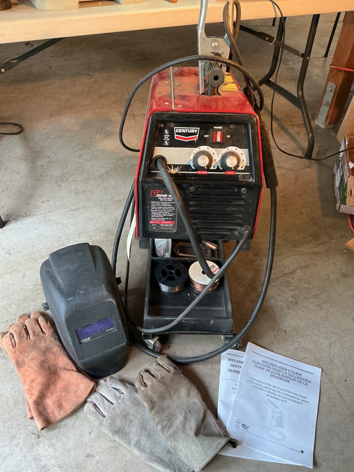 Century wire feed welder - image 1 of 4