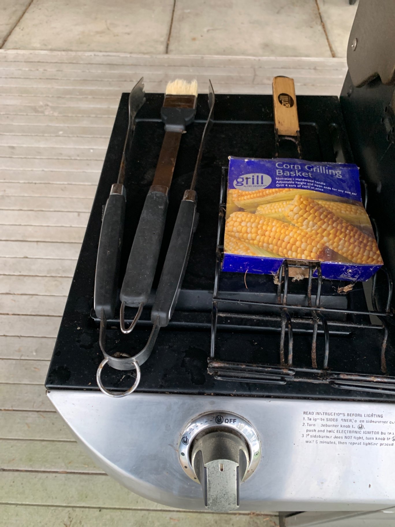 Commercial Char-Broil Gas Grill with Accessories - image 6 of 6
