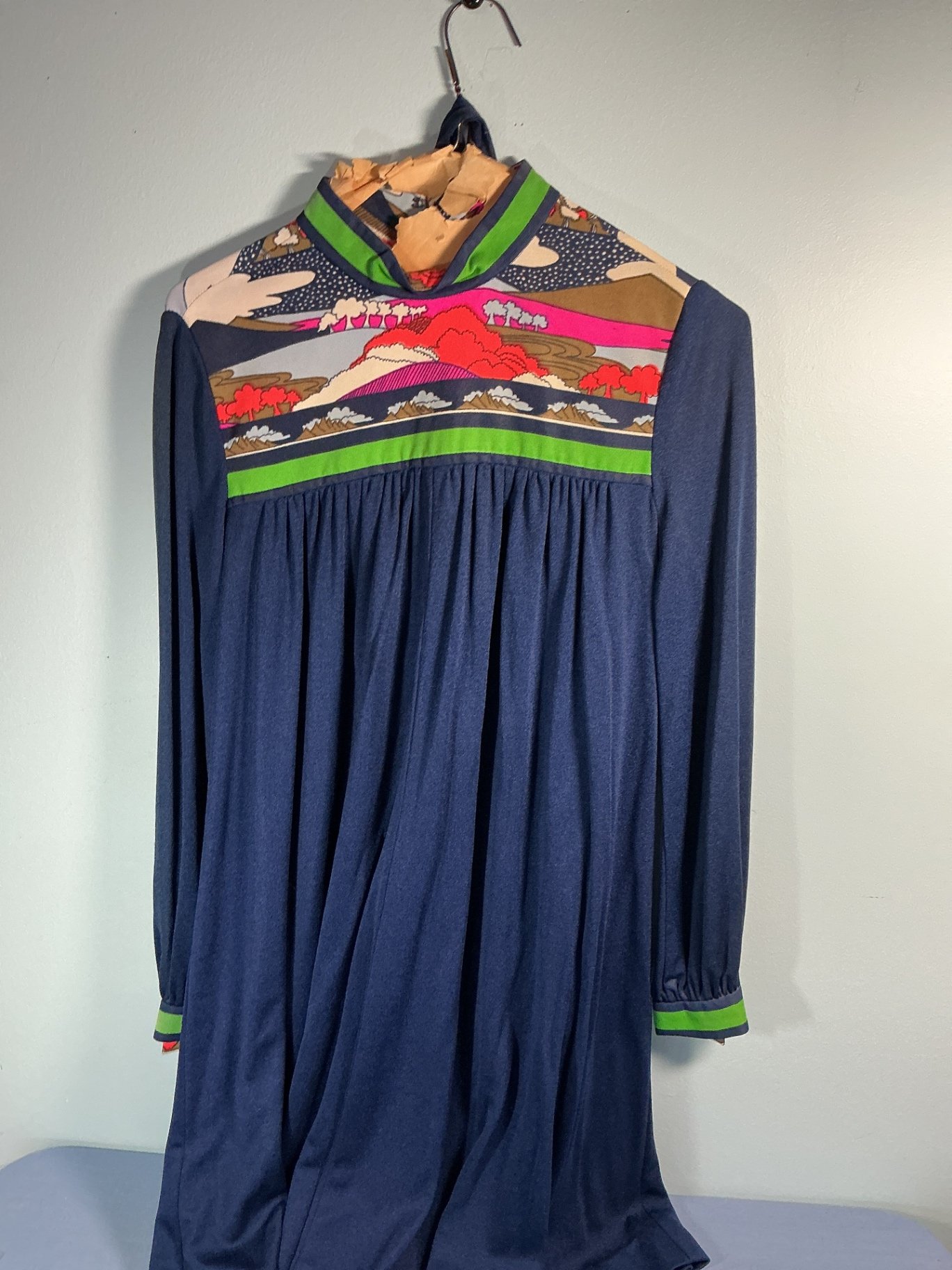 Vintage Women’s Clothing - image 7 of 8