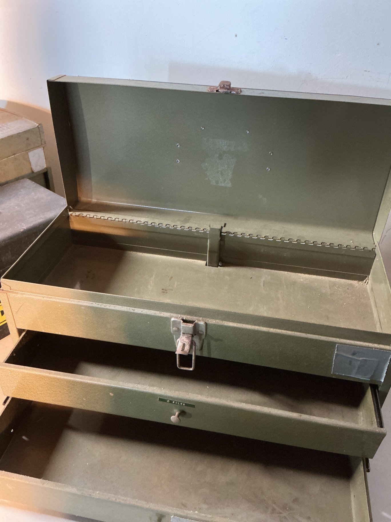 Metal tool boxes and chests (DeWALT and Park) - image 7 of 7