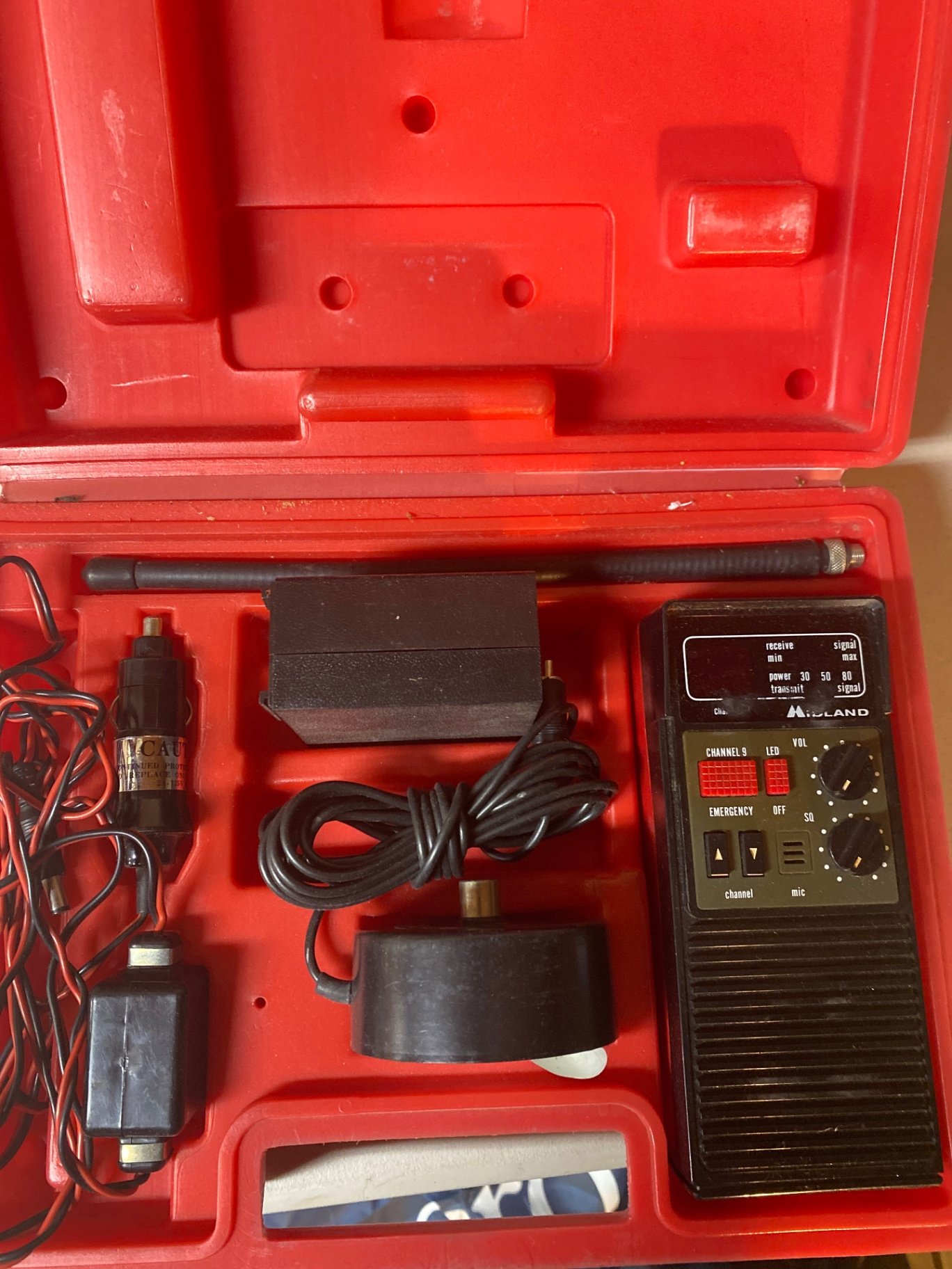 Vintage outdoor electronics and camping gear collection - image 4 of 10