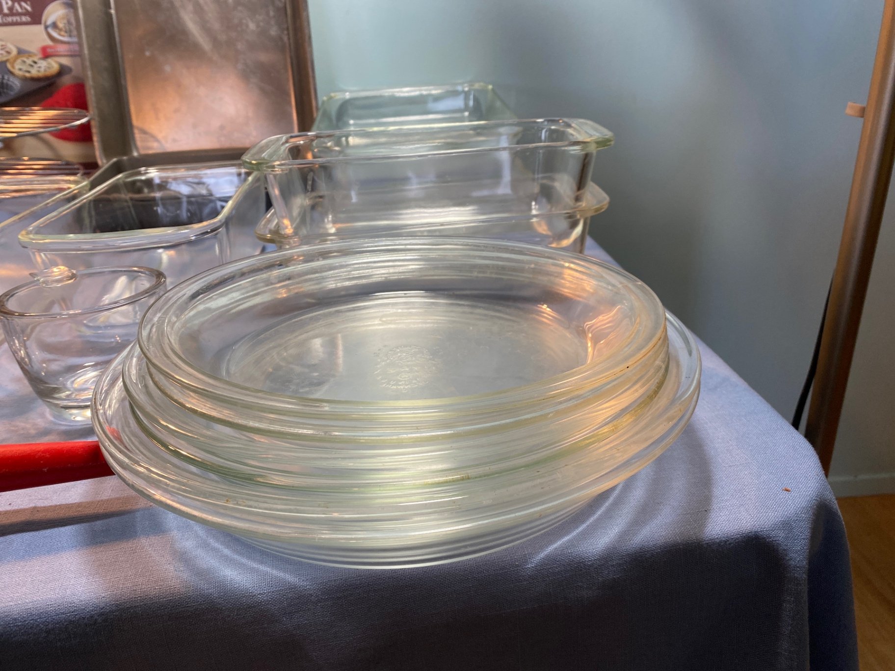 Assorted Pyrex & aluminum Bakeware and Kitchen Tools