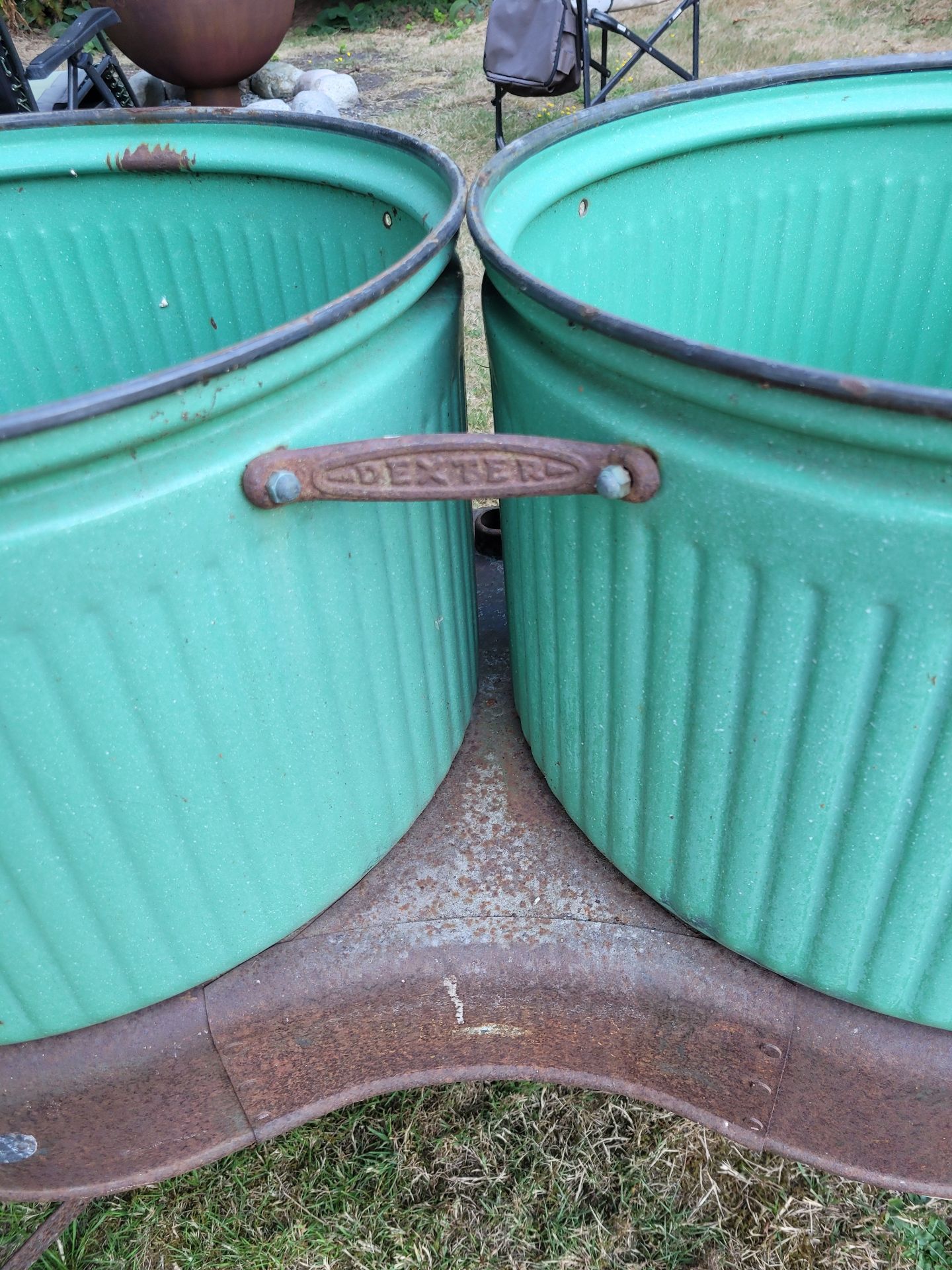 Old Dexter Double Wash Tub - image 2 of 10