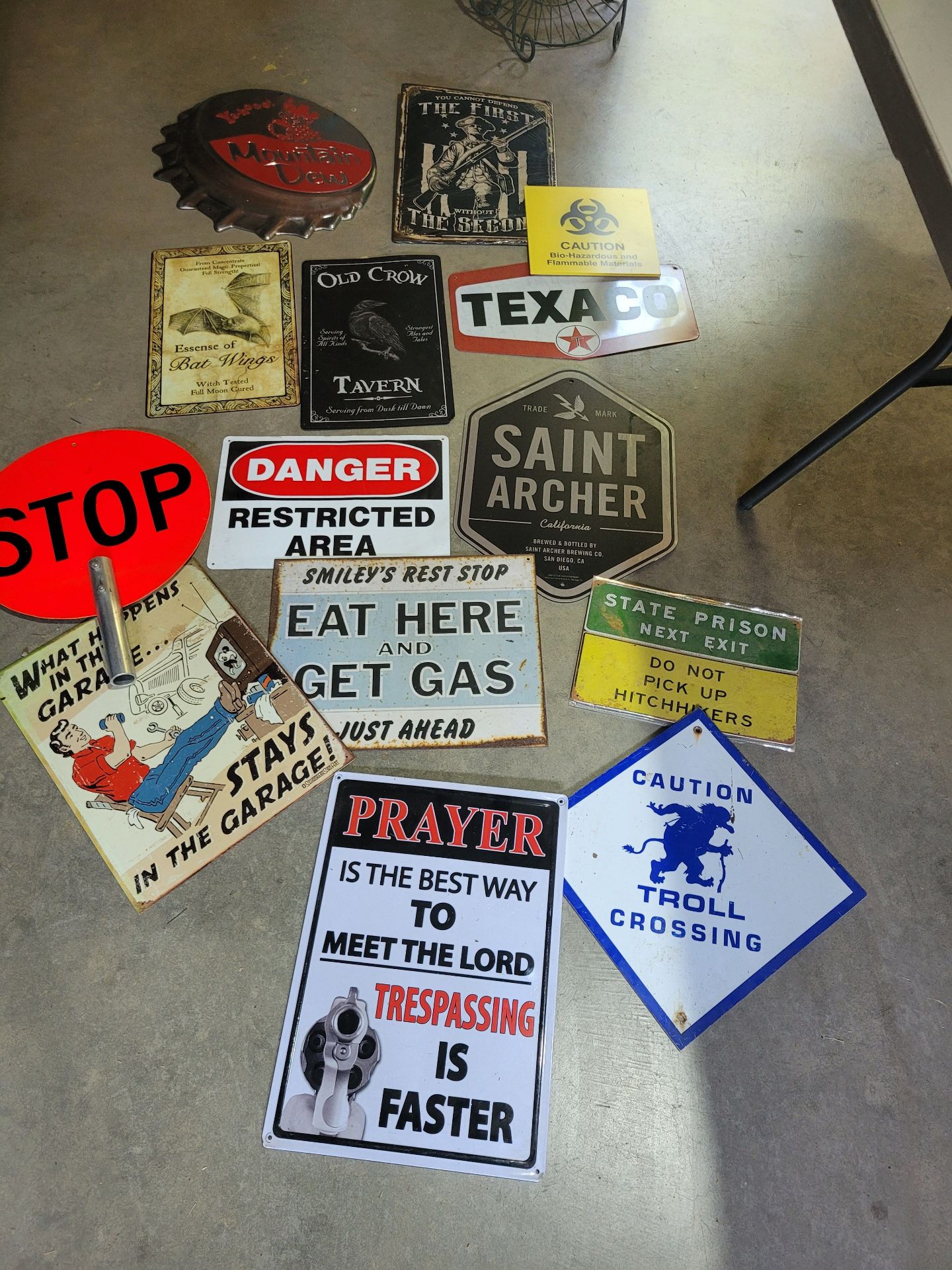 Signs - image 1 of 6