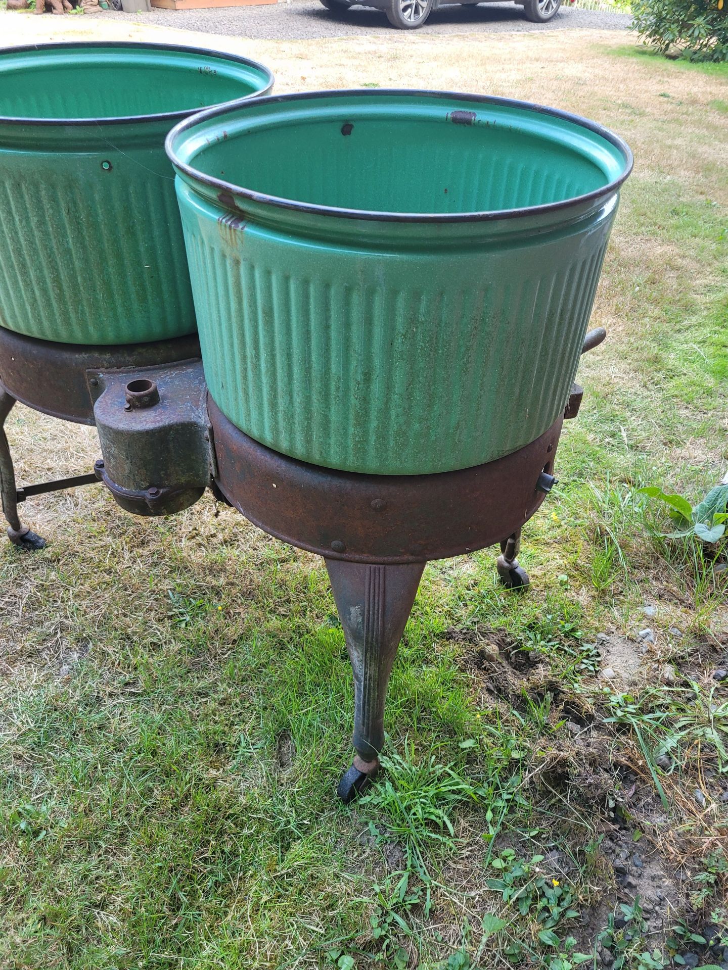 Old Dexter Double Wash Tub - image 10 of 10