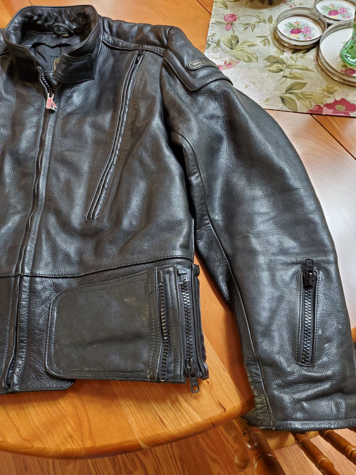 Hein Gericke Black Leather Motorcycle Jacket Size 44 - image 4 of 8