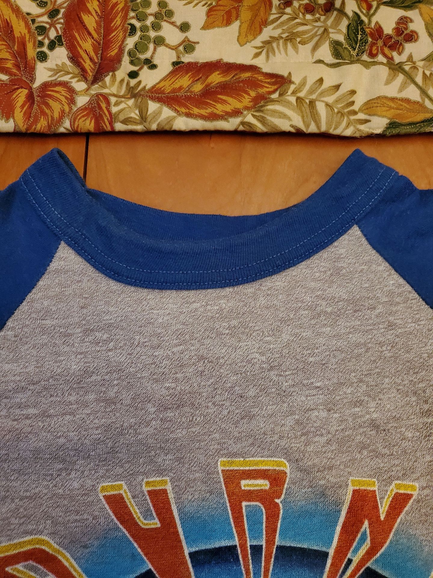Journey World Tour Shirt SIZE SMALL - image 7 of 9