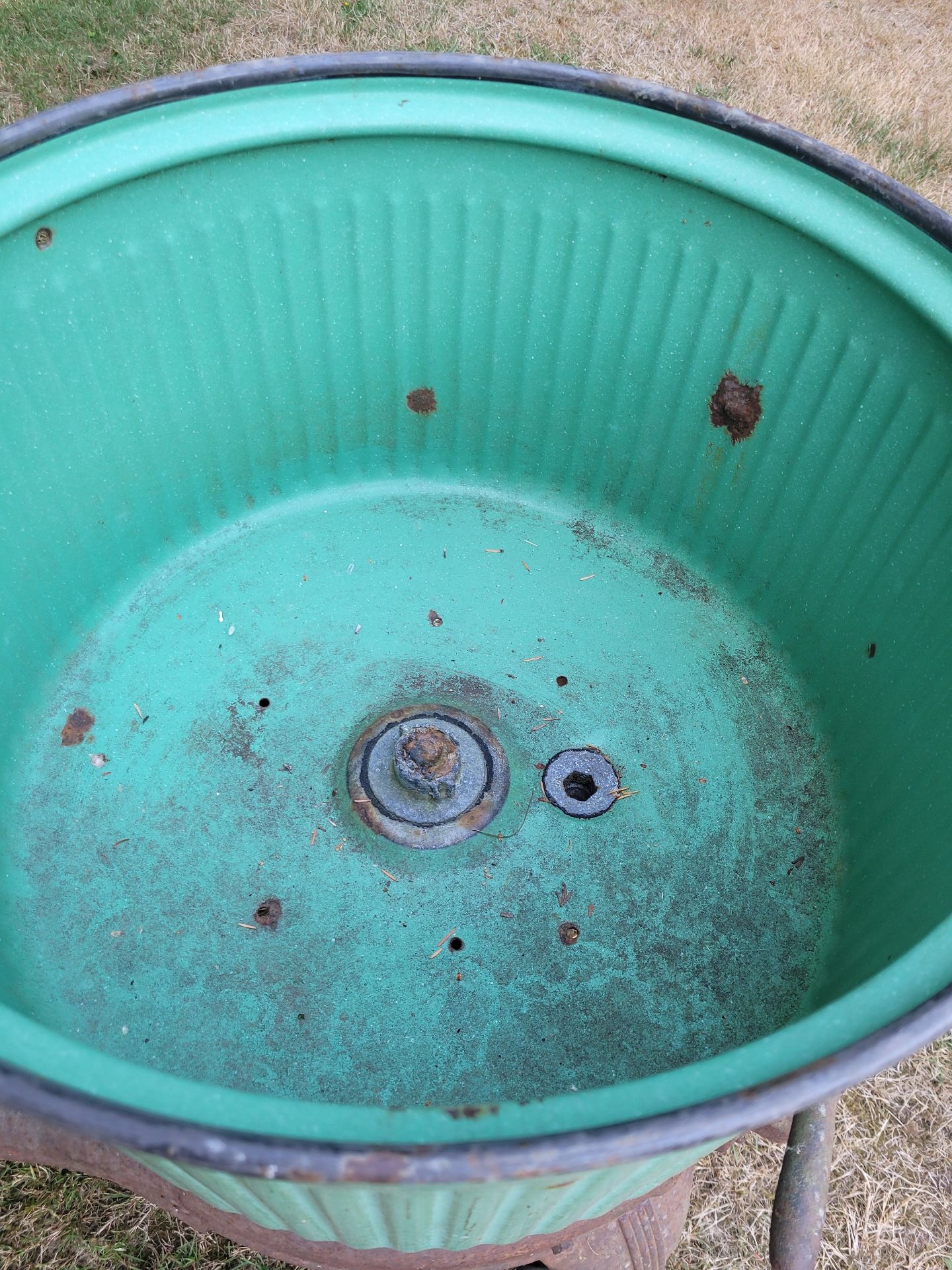 Old Dexter Double Wash Tub - image 6 of 10