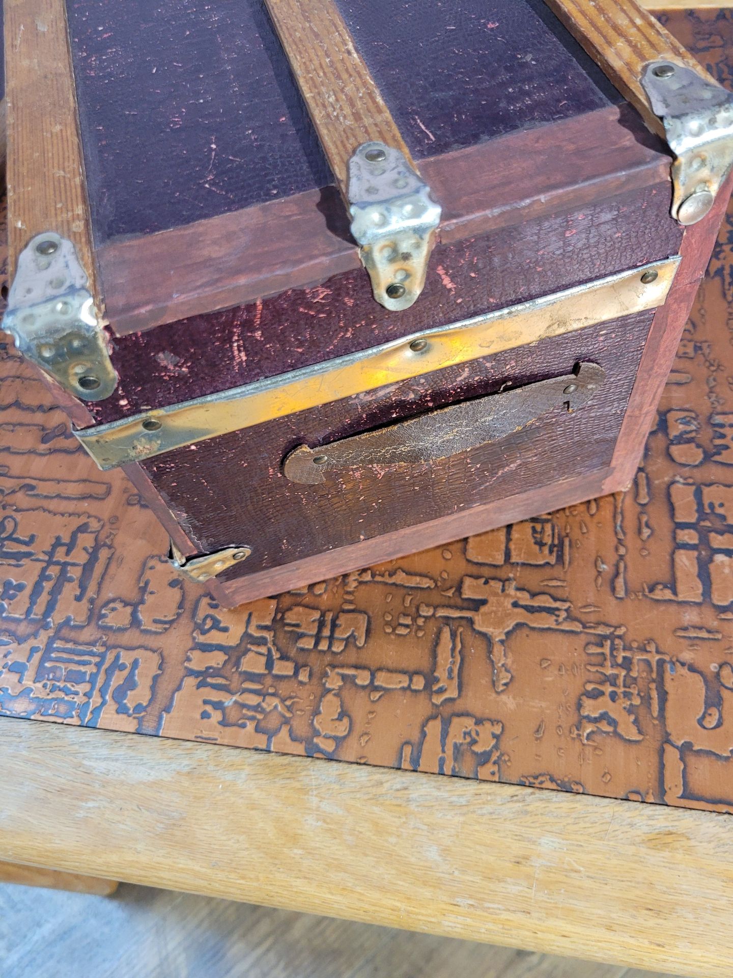 Salesman Samples. - image 6 of 11