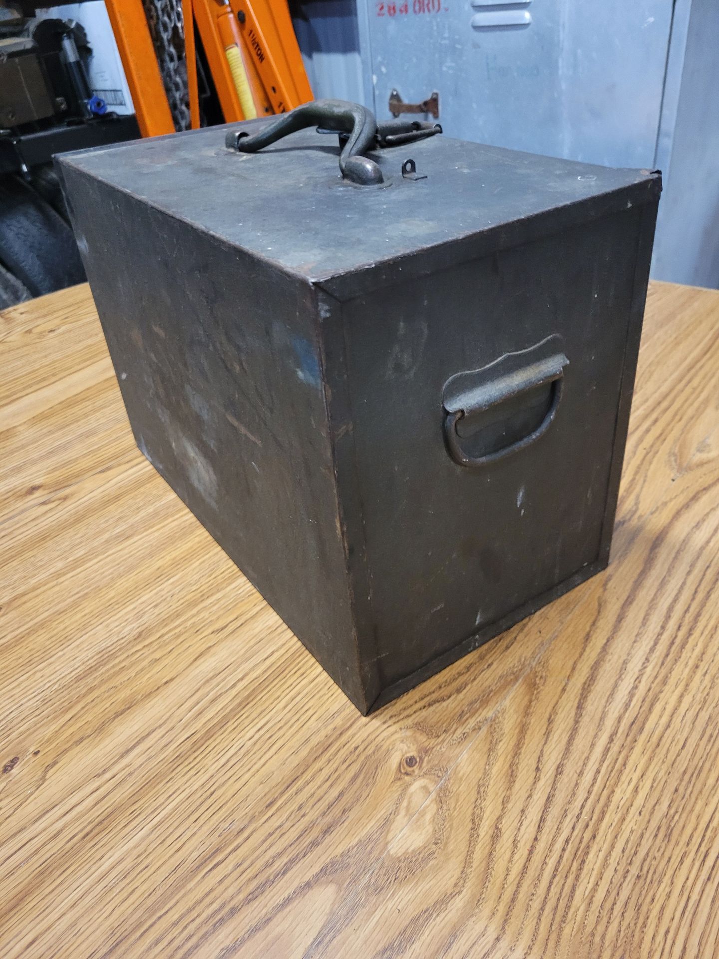 Military Tool Box - image 7 of 9
