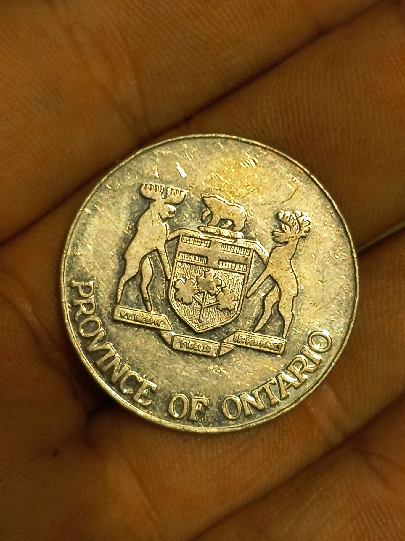 Ontario 1977 Silver Jubilee Commemorative Coin - image 2 of 2