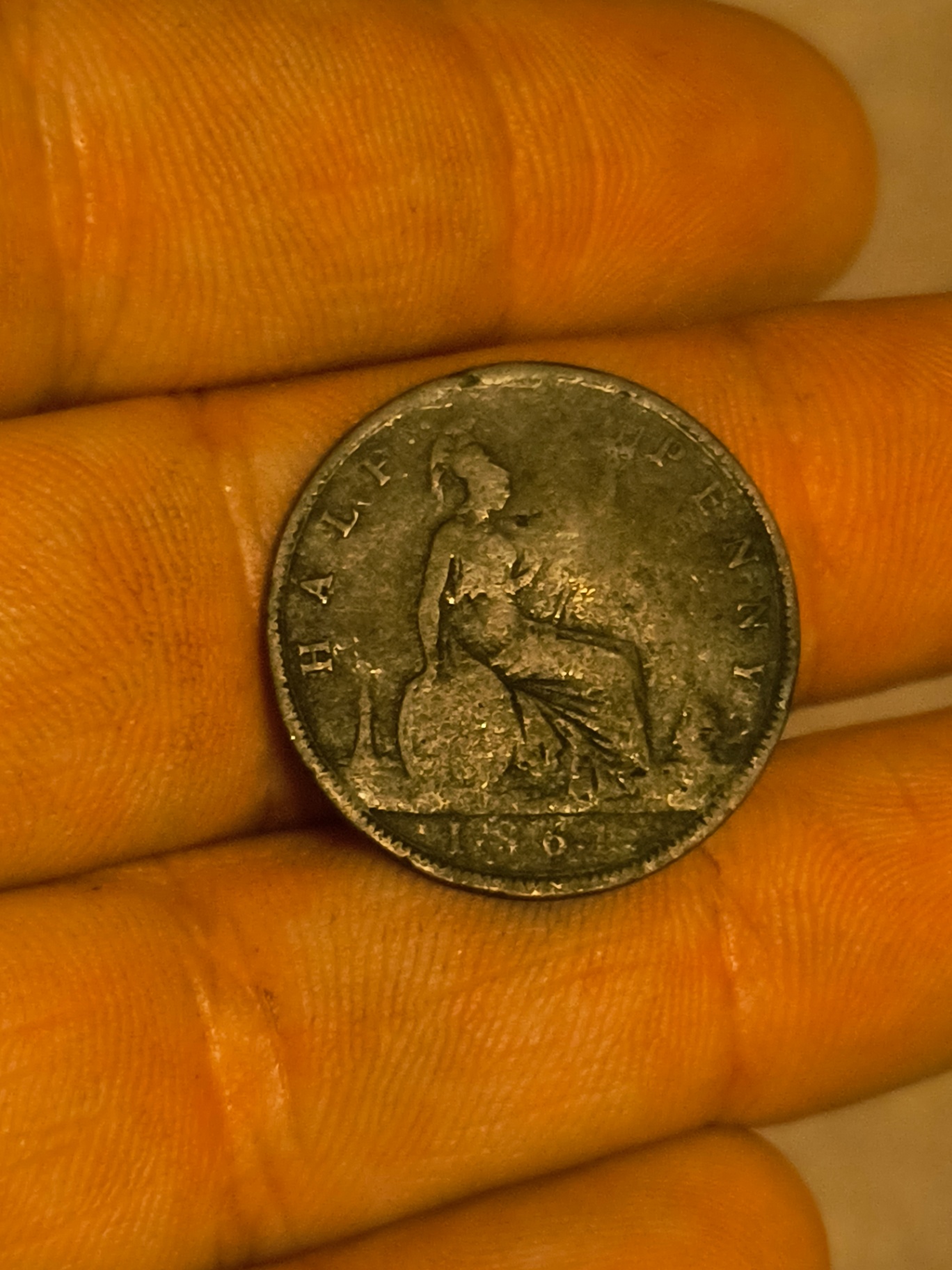 British coins: Victoria obverse and Britannia half penny - image 1 of 2