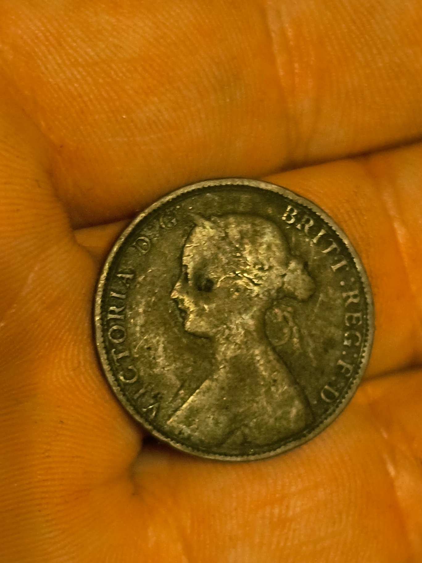 British coins: Victoria obverse and Britannia half penny - image 2 of 2