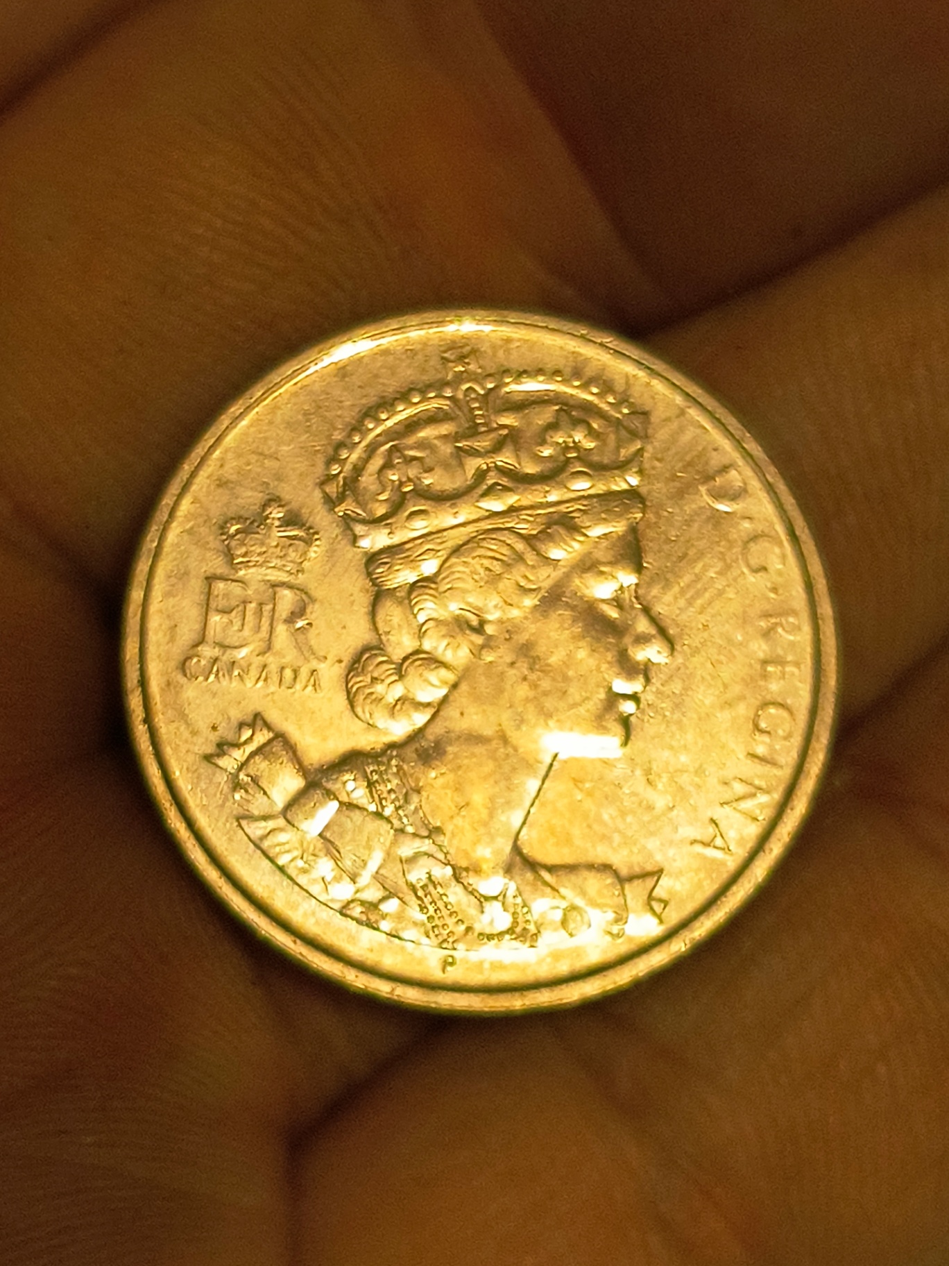 Canadian coins: Elizabeth II portrait coin and 50-cent commemorative coin - image 1 of 2