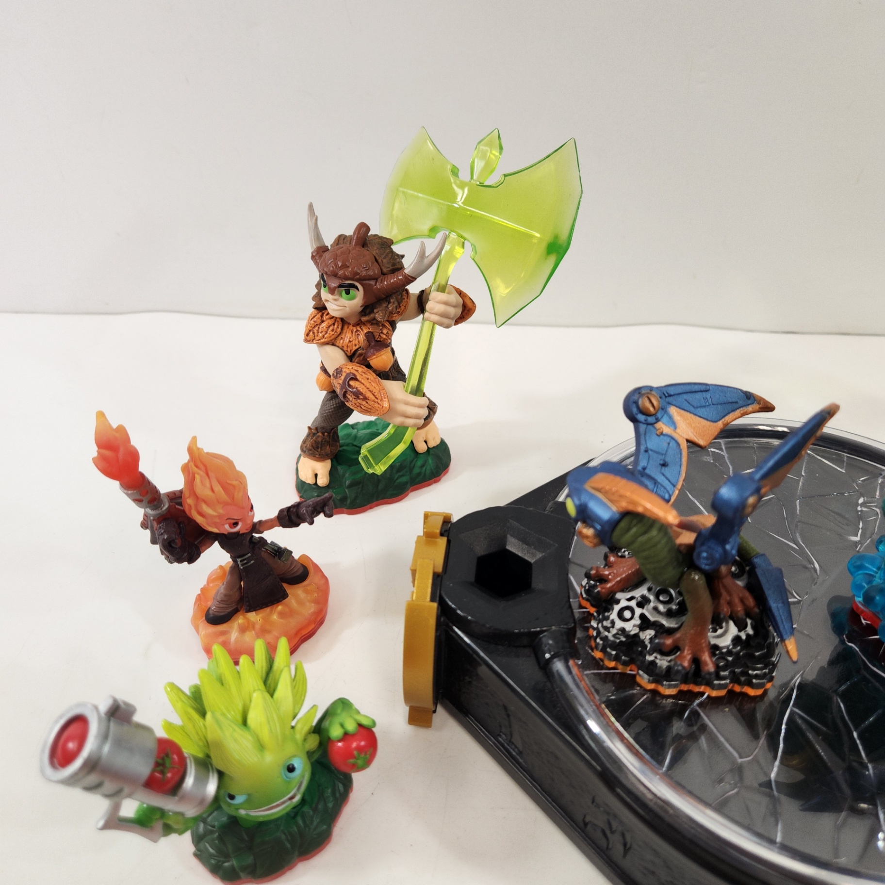 Skylander Figures - image 2 of 4