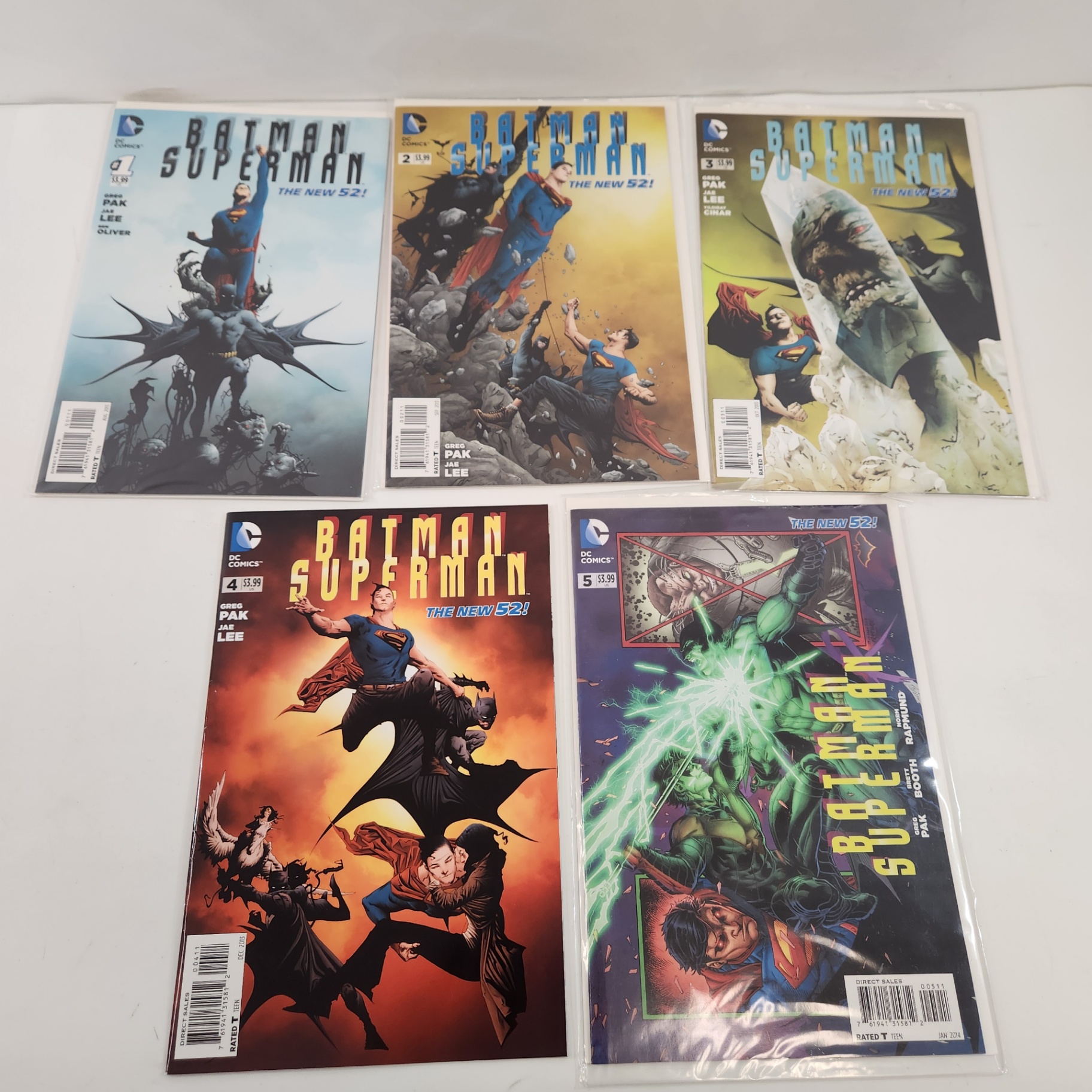 Batman Superman New 52 #1-5 - image 1 of 4