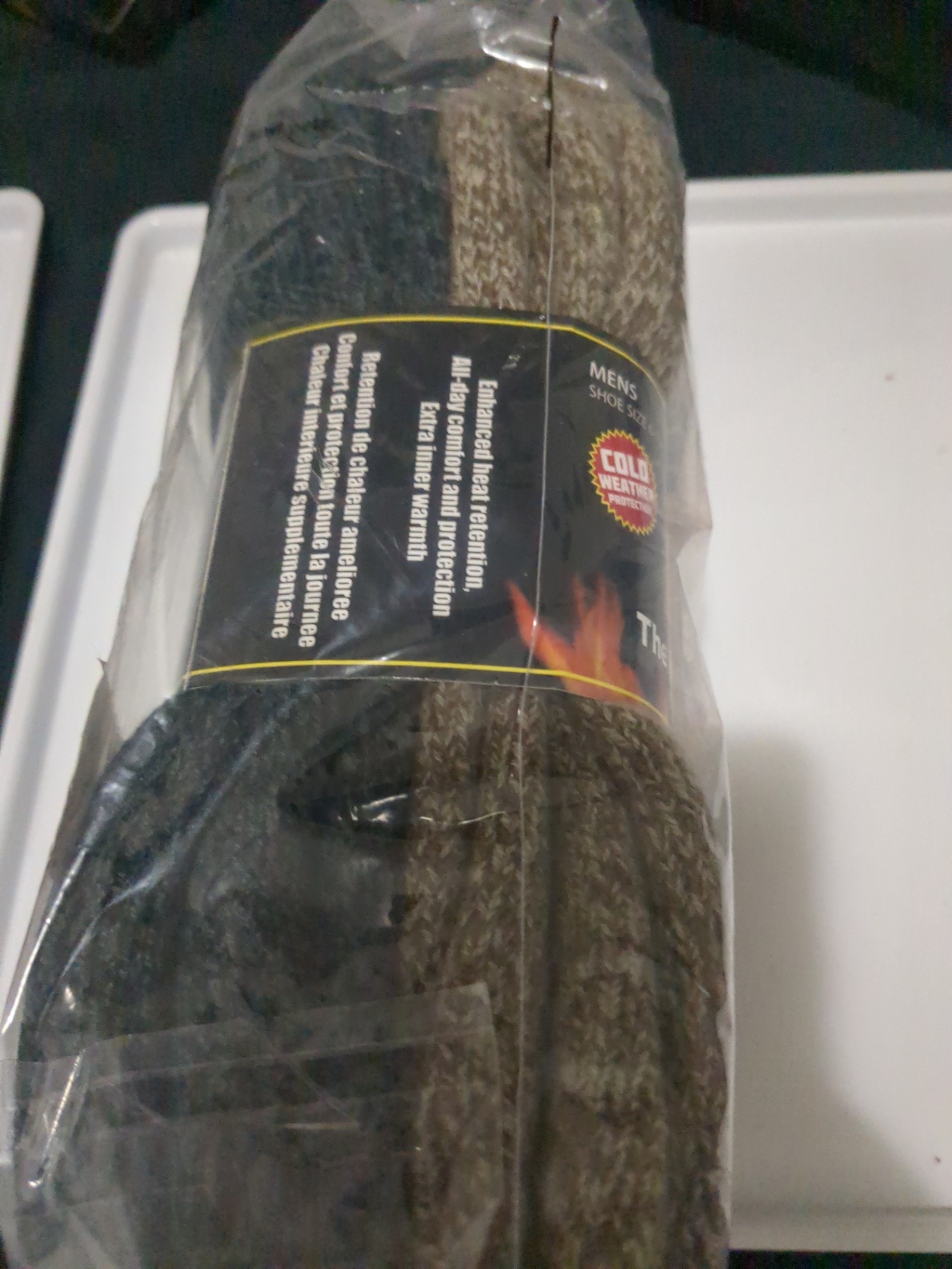 2-Pack Hot Feet Heavy Thermal Socks – Men’s Size 6 to 12.5 – Brand New & Sealed - image 4 of 4