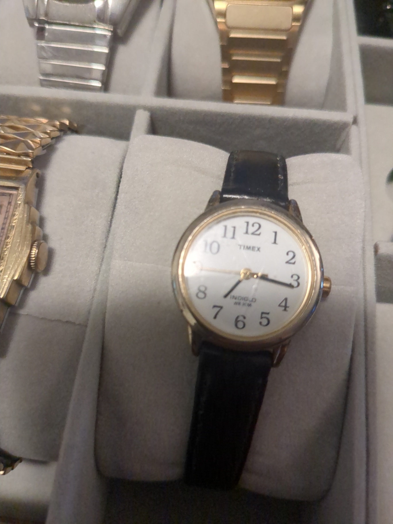 Men's watch collection  - image 9 of 10